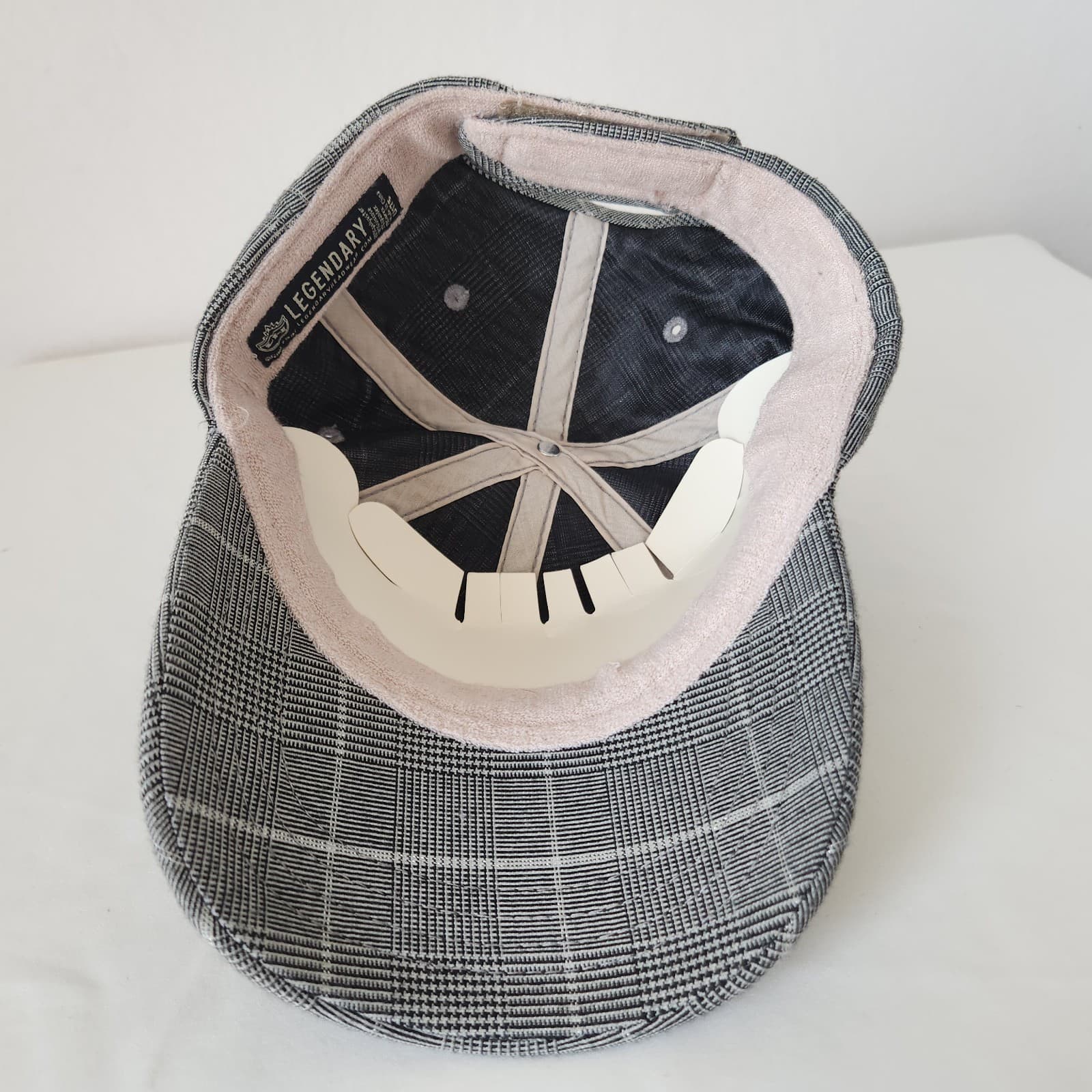 NWoT Legendary Bali Hai Golf Club Las Vegas Hat Adjustable Plaid Gray Glitter - Thumbnail 9