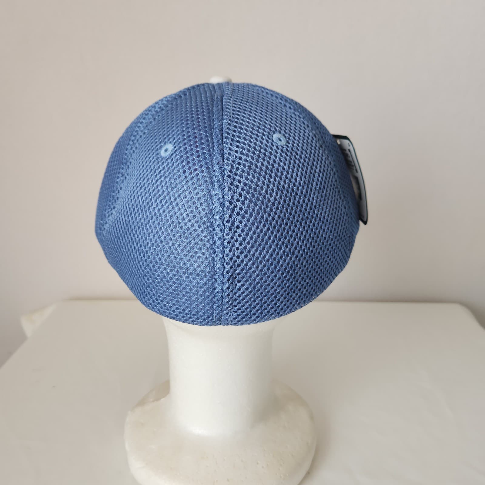 NWoT Legendary Royal Mayfair Golf Club Hat Cap Stretch Perfect Fit Blue White - Thumbnail 5