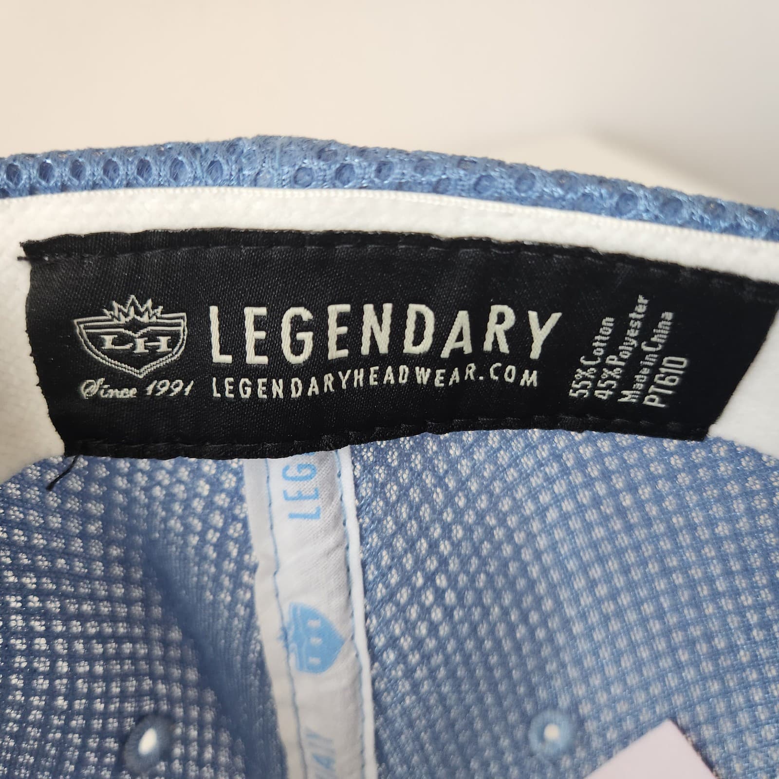 NWoT Legendary Royal Mayfair Golf Club Hat Cap Stretch Perfect Fit Blue White - Thumbnail 10