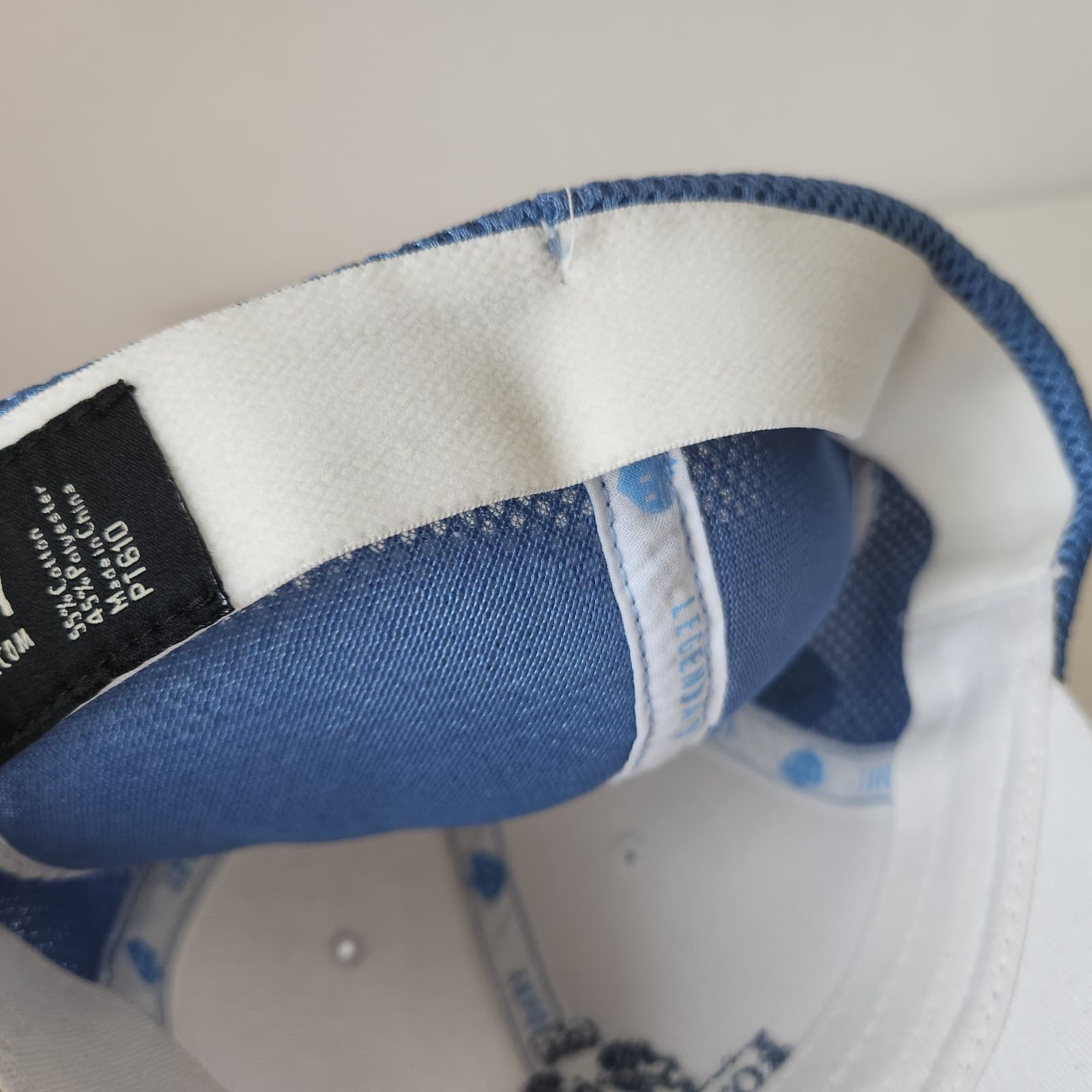 NWoT Legendary Royal Mayfair Golf Club Hat Cap Stretch Perfect Fit Blue White - Thumbnail 12