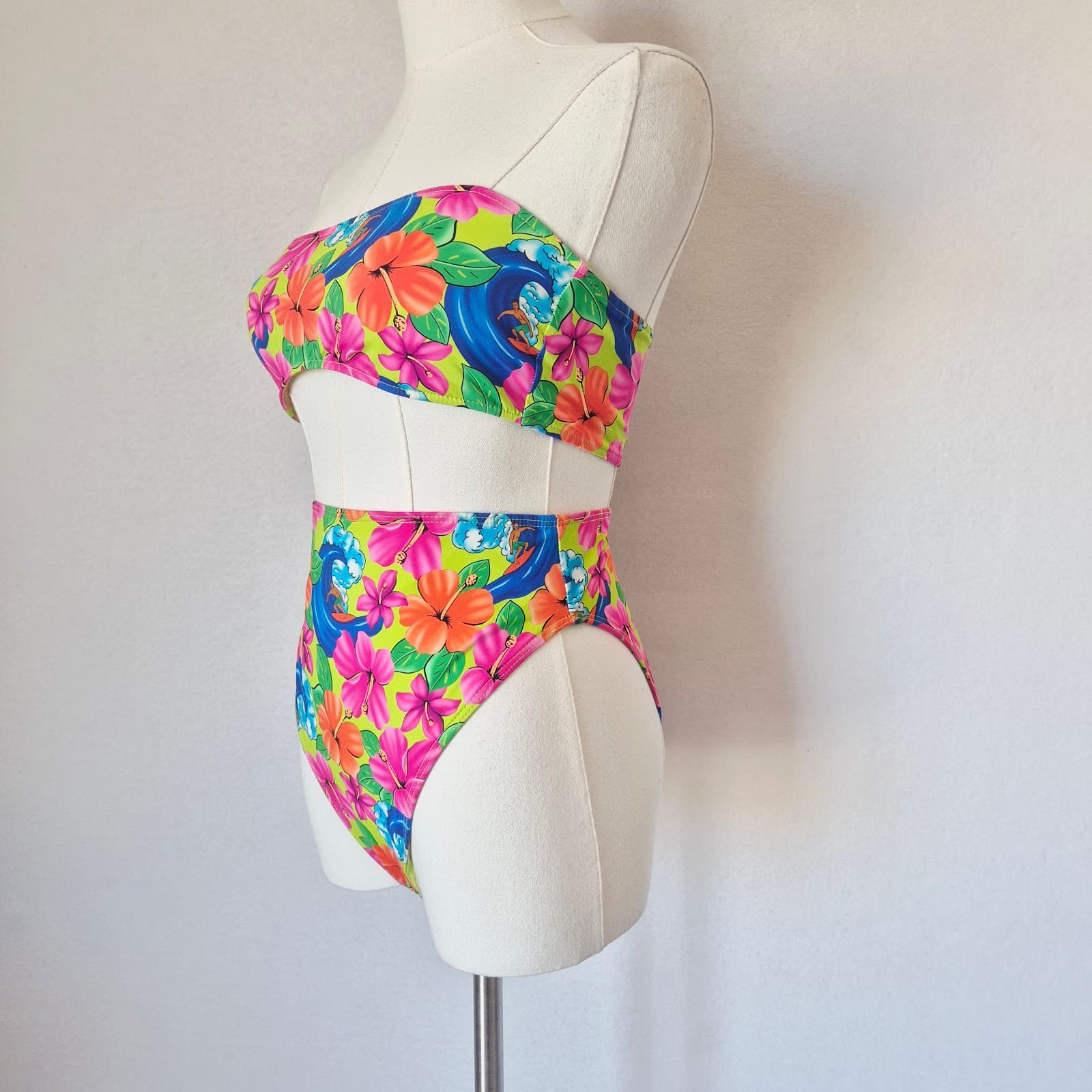 Frankie's Bikinis 2 Piece Bikini Floral Neon Surfer Bandeau High-Waist Bottom M - Thumbnail 3