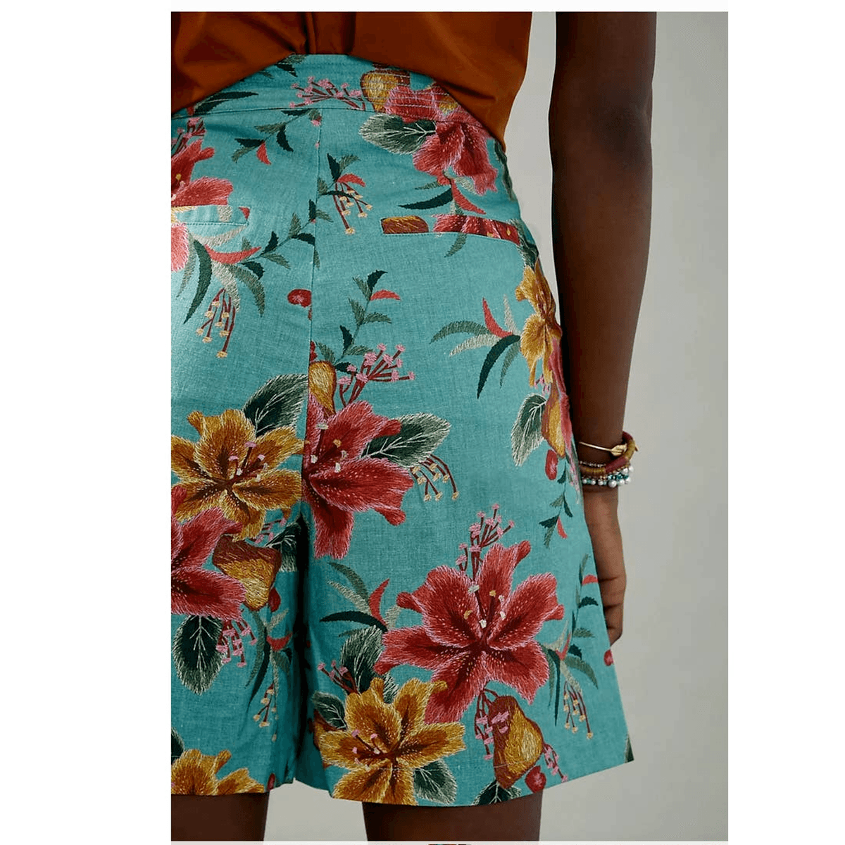 NWoT Farm Rio Anthropologie Melanie Floral Bermuda Shorts Linen Blend Blue XS - Thumbnail 5