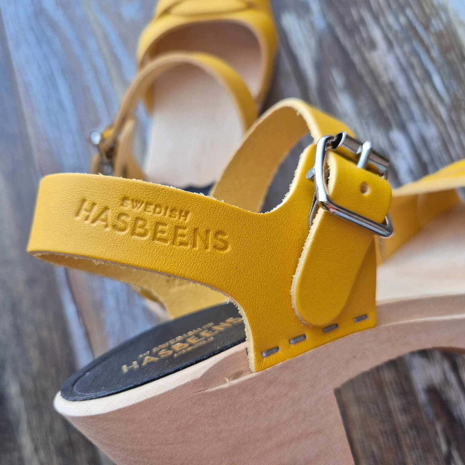 NIB Swedish Hasbeens $370 Peep Toe High Sandals Yellow Leather Wood-Heel Sz.EU35 - Thumbnail 11