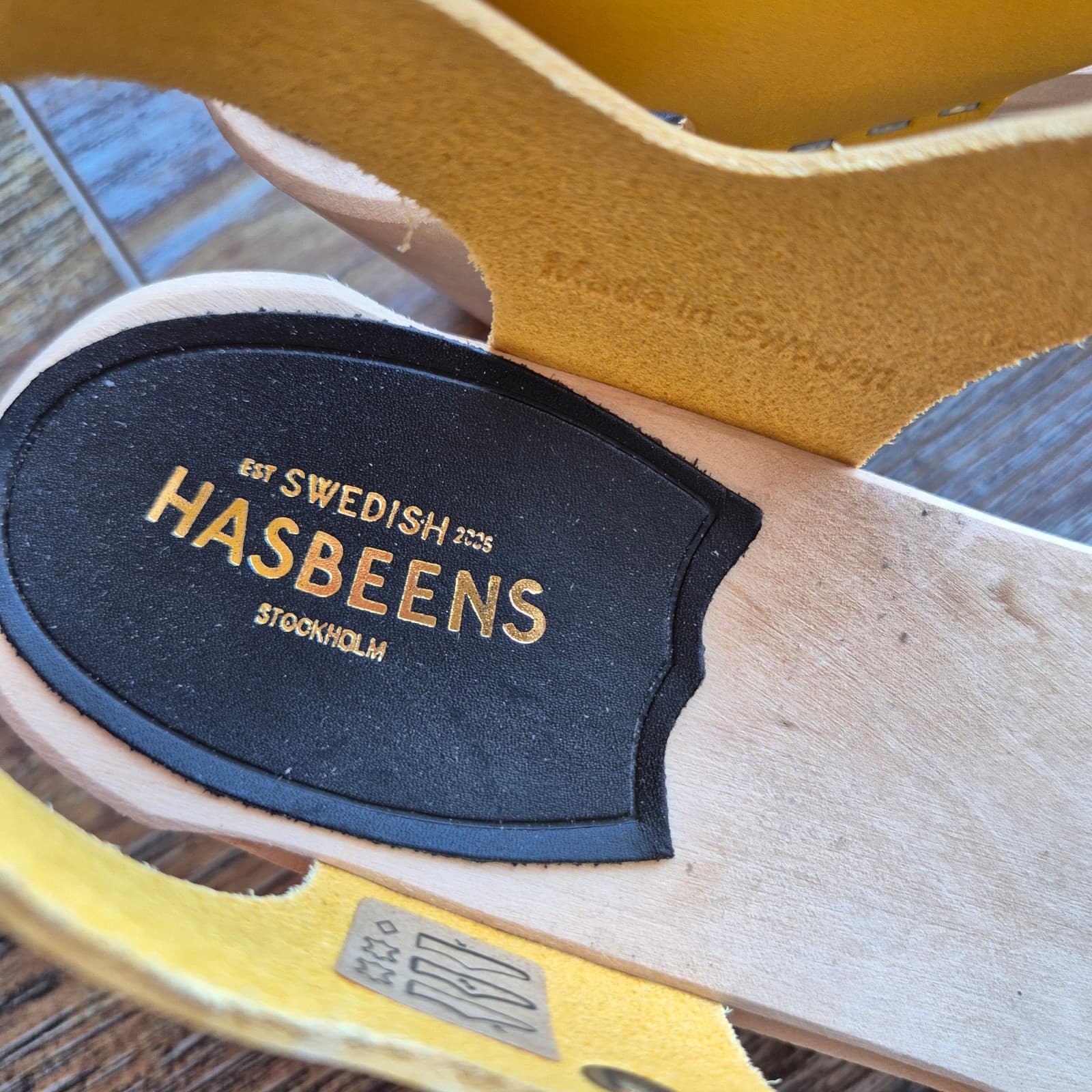 NIB Swedish Hasbeens $370 Peep Toe High Sandals Yellow Leather Wood-Heel Sz.EU35 - Thumbnail 12
