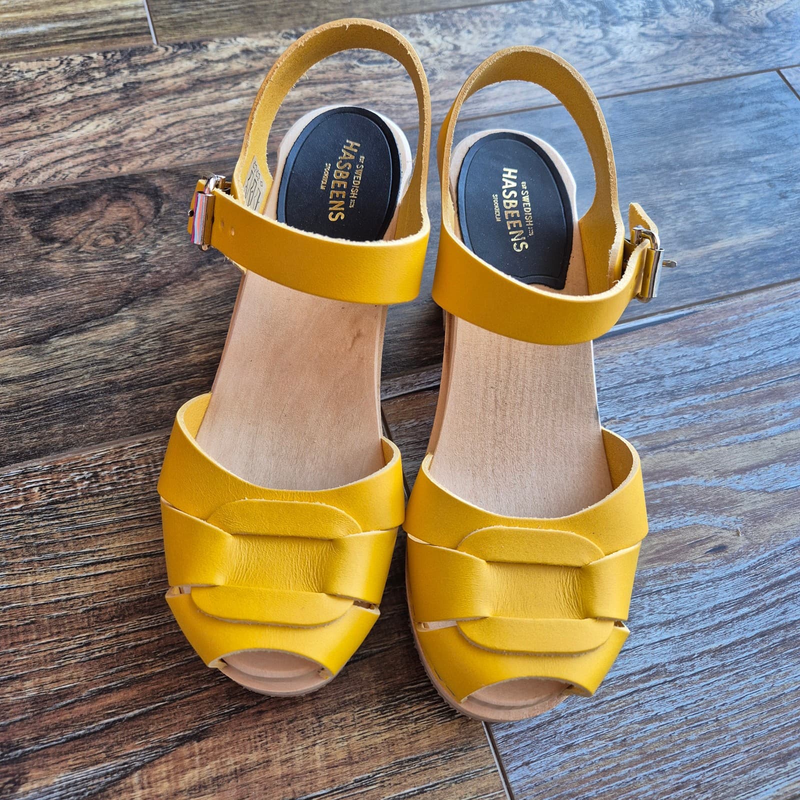 NIB Swedish Hasbeens $370 Peep Toe High Sandals Yellow Leather Wood-Heel Sz.EU35 - Thumbnail 3