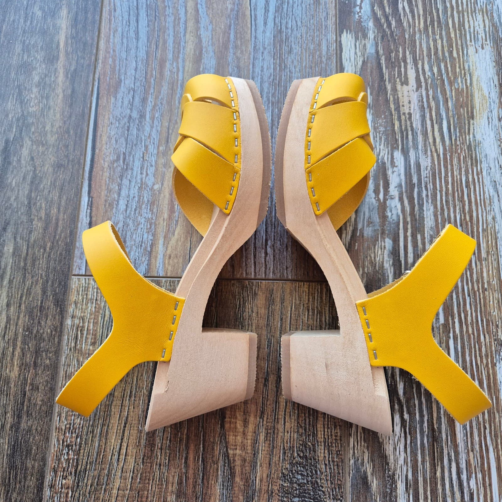 NIB Swedish Hasbeens $370 Peep Toe High Sandals Yellow Leather Wood-Heel Sz.EU35 - Thumbnail 8