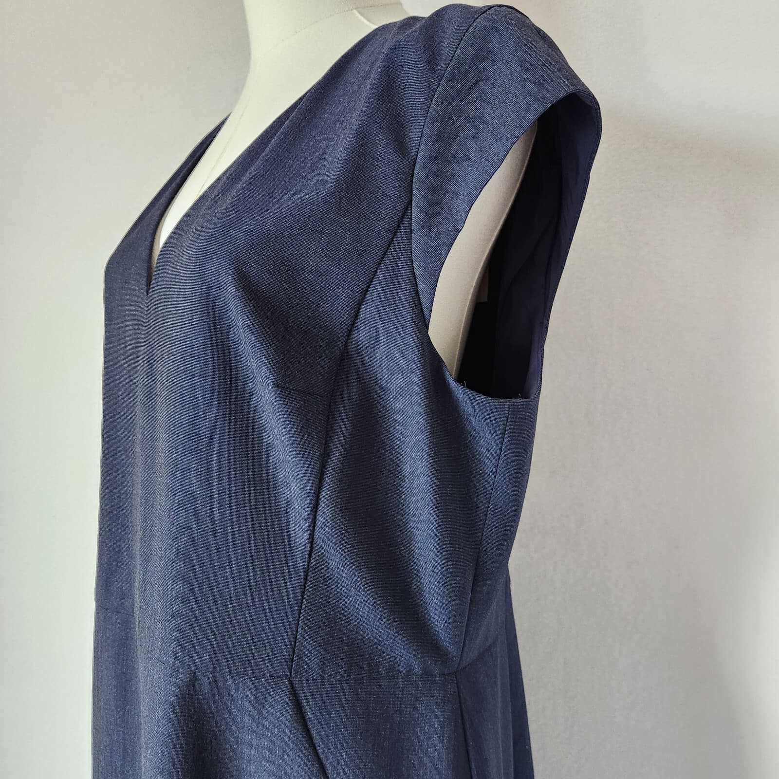 NEW Ann Taylor Sheath Dress Knee Length V-Neck Cap Sleeve Stretch Navy Blue 14 - Thumbnail 6
