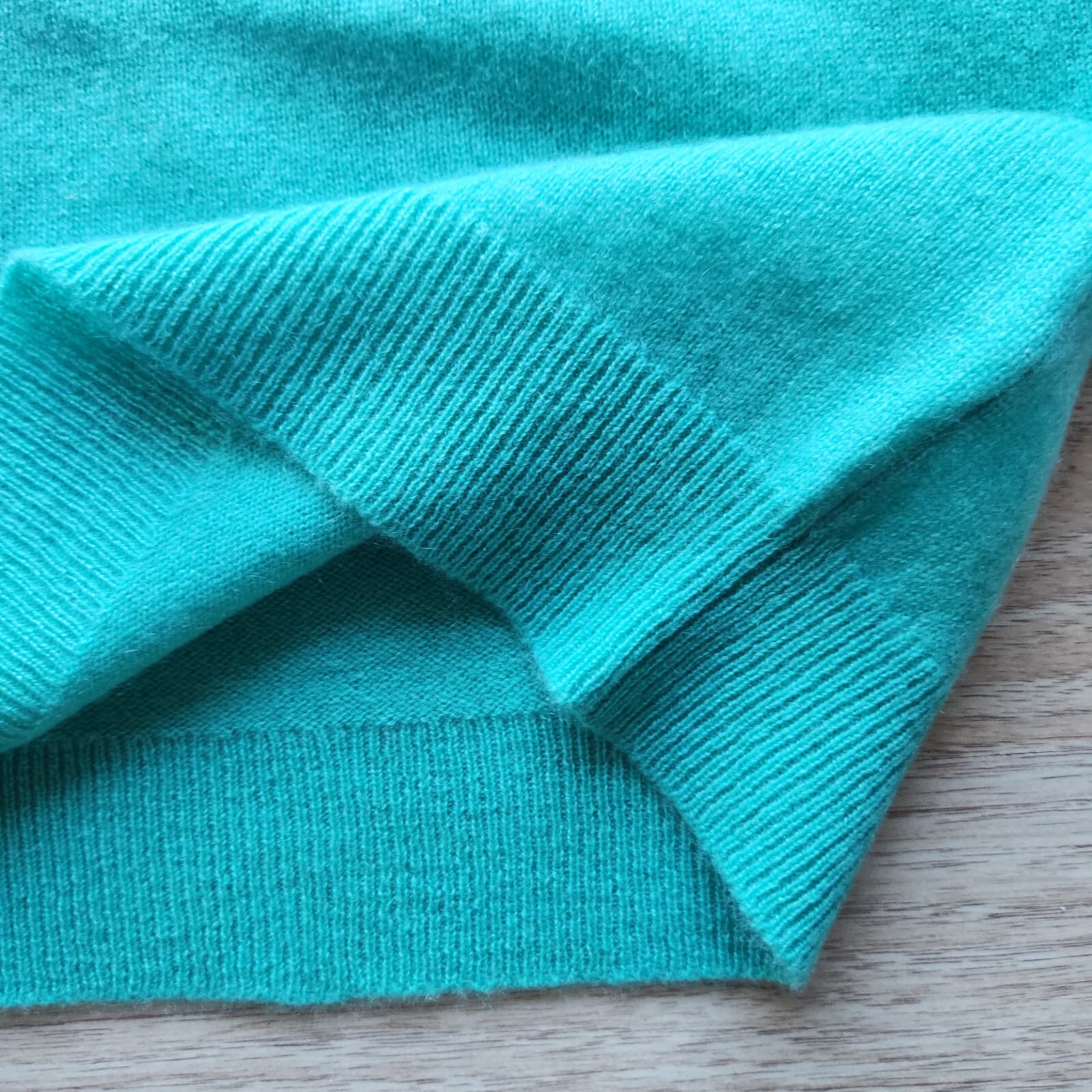 NWoT Absolut Cashmere V-Neck Sweater Pullover 100% Cashmere Green Women's S - Thumbnail 8