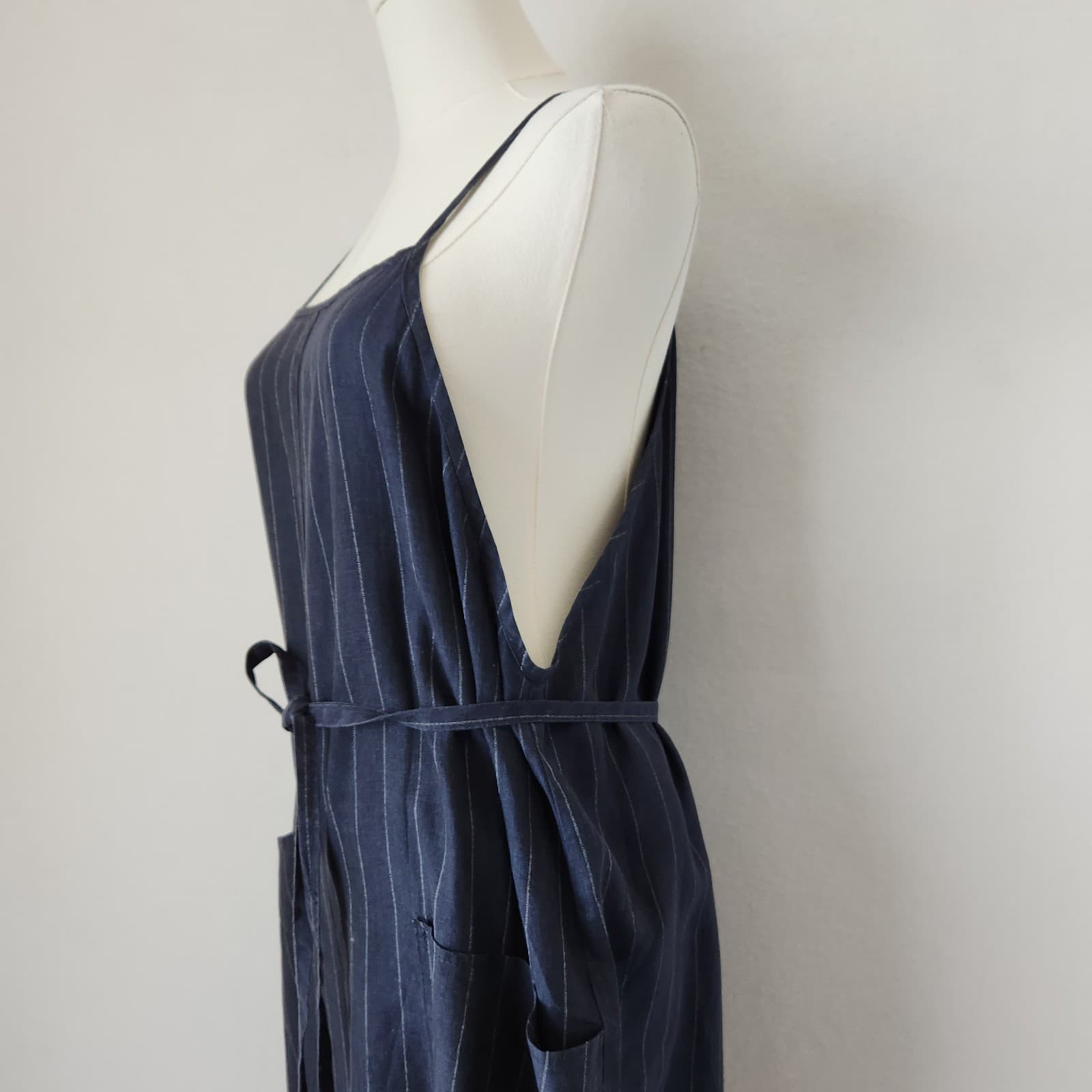 ALEMBIKA Linen Pinstripe Wide Leg Capri Jumpsuit Tie-Waist Pocket Navy Blue Sz.S - Thumbnail 5