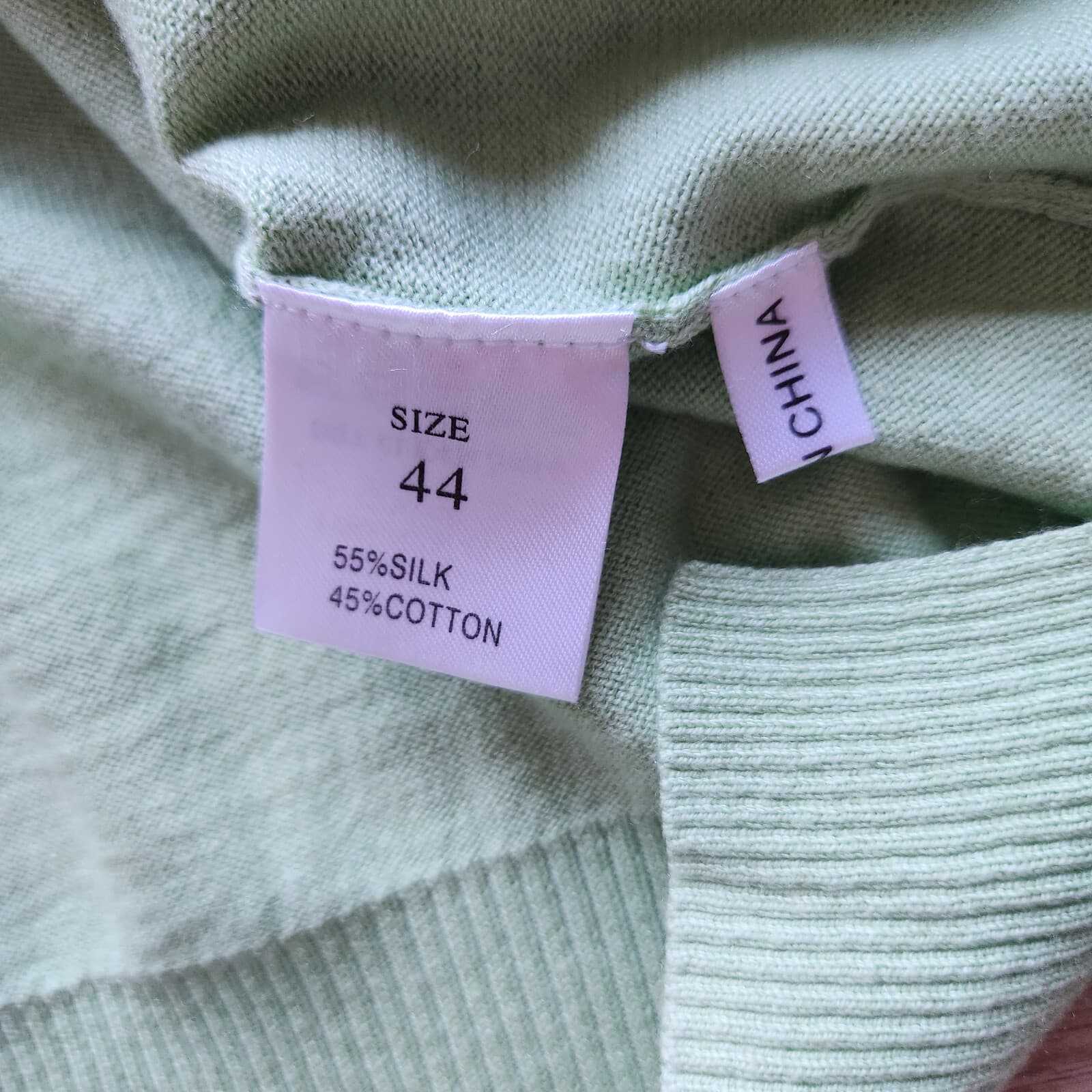 NWoT BEA YUK MUI Crystal Embellished Silk Cotton Sweater V-Neck Green Women's 44 - Thumbnail 9