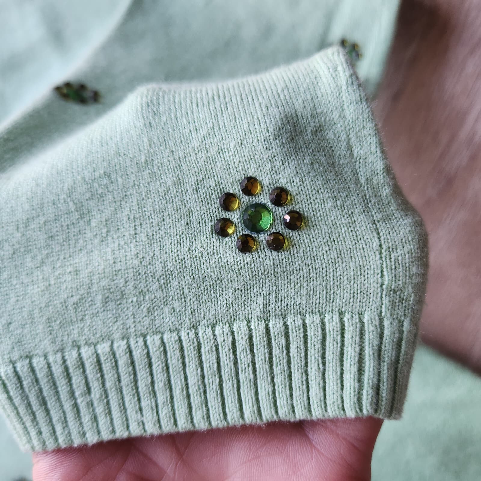 NWoT BEA YUK MUI Crystal Embellished Silk Cotton Sweater V-Neck Green Women's 44 - Thumbnail 6