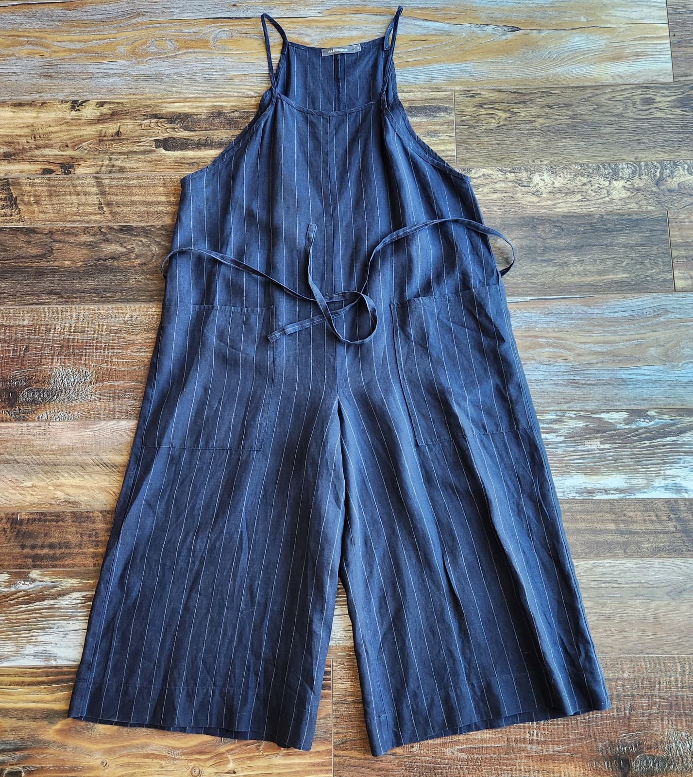 ALEMBIKA Linen Pinstripe Wide Leg Capri Jumpsuit Tie-Waist Pocket Navy Blue Sz.S - Thumbnail 8