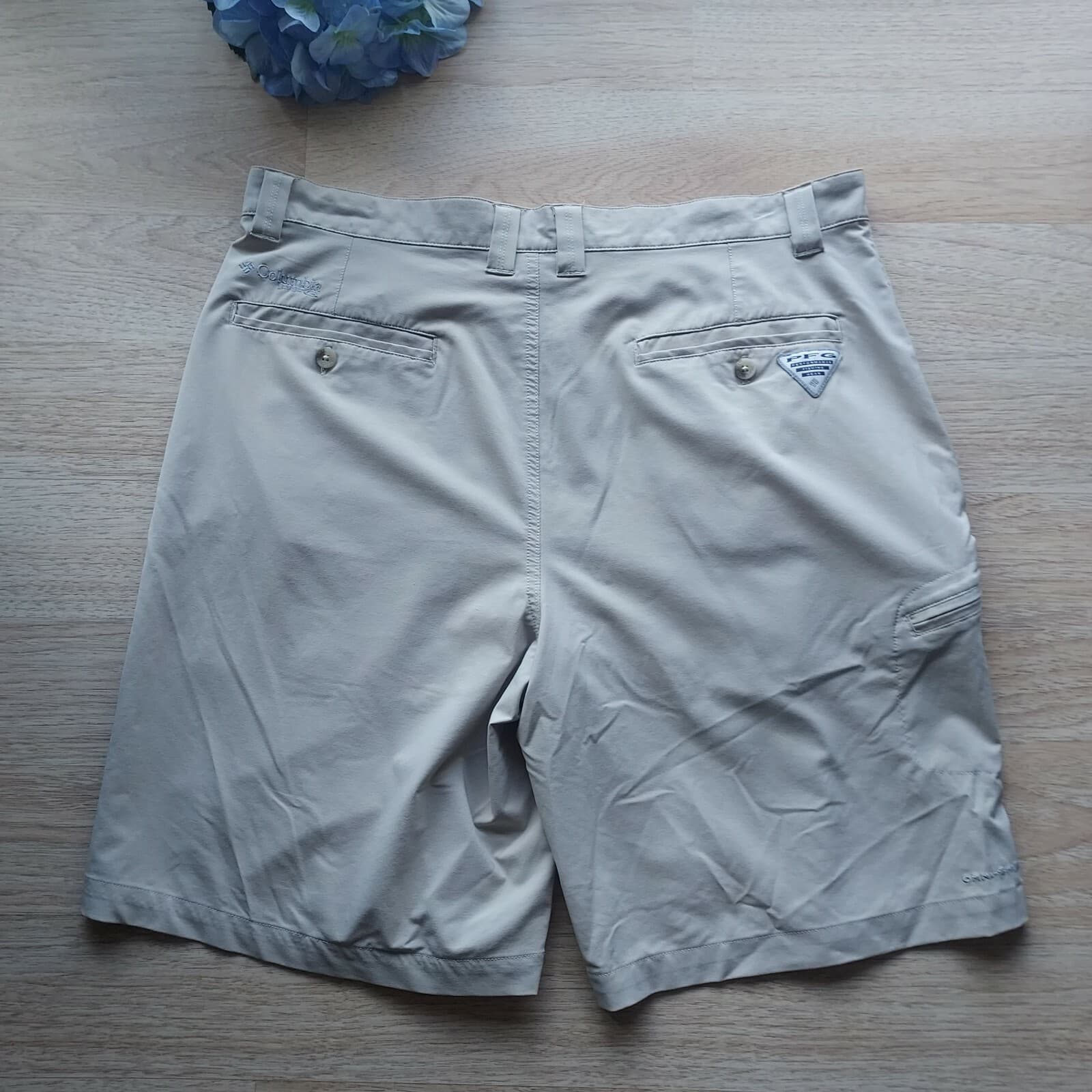 Columbia PFG Performance Fishing Gear Shorts Zip Pocket Stretch Beige Men 36W10L - Thumbnail 3