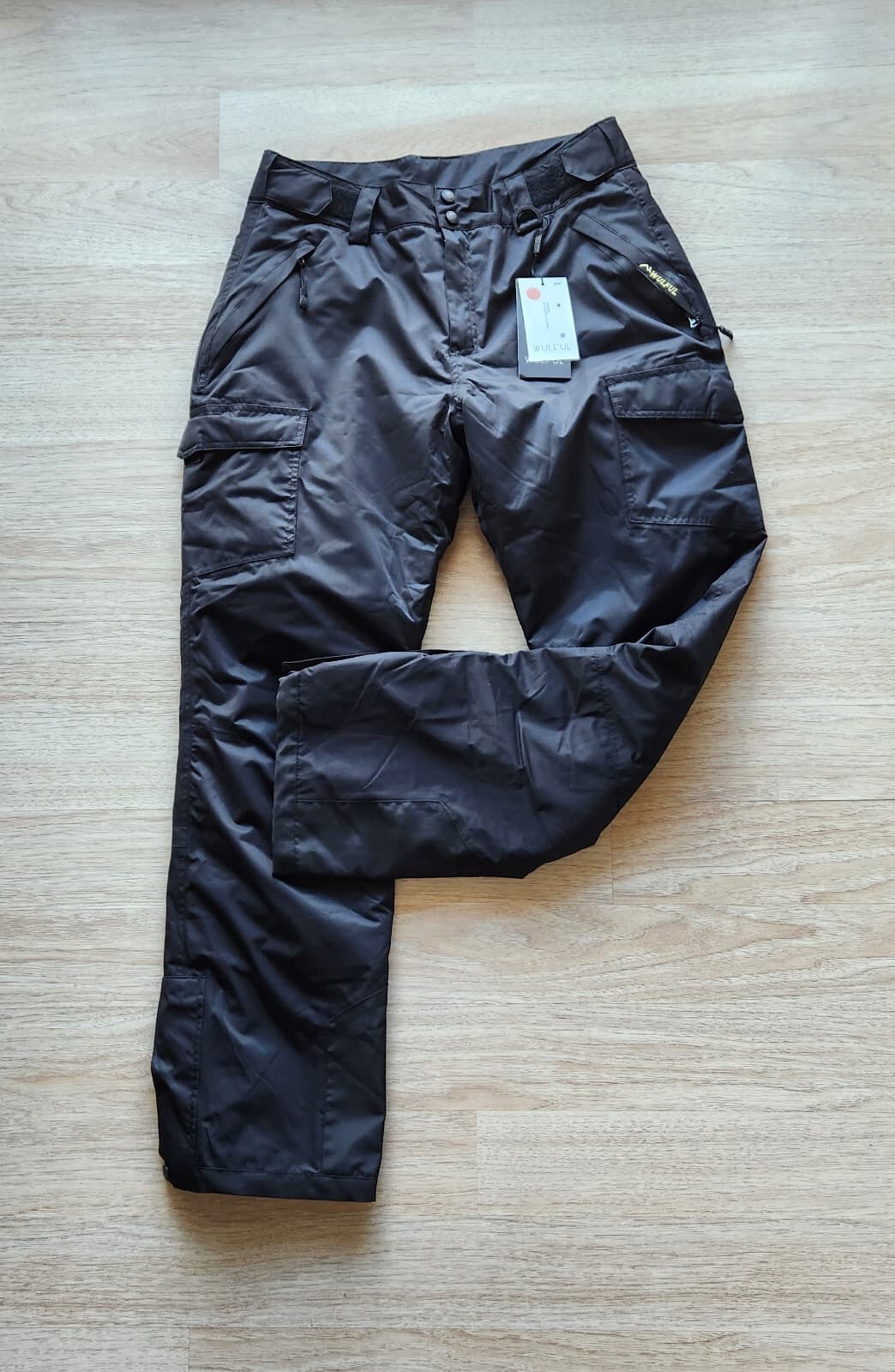 NWT WULFUL Snowboard Ski Pants Insulated Waterproof Cargo Pocket Black Women L - Thumbnail 2