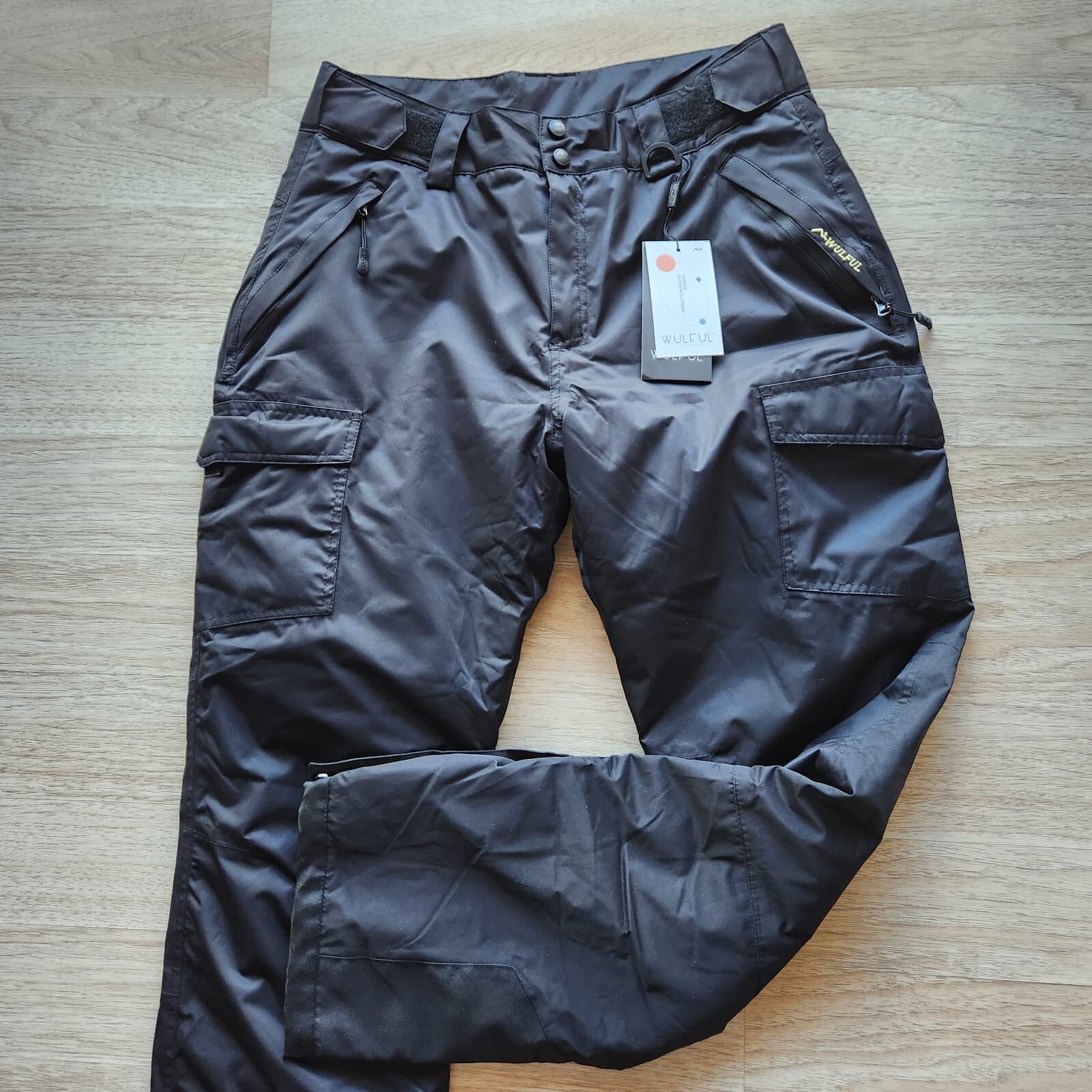 NWT WULFUL Snowboard Ski Pants Insulated Waterproof Cargo Pocket Black Women L - Thumbnail 6