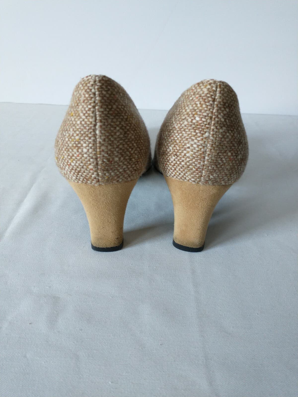 STUART WEITZMAN Tan Tweed Bejeweled Pumps Evening Shoes Embellished Women US5M - Thumbnail 7