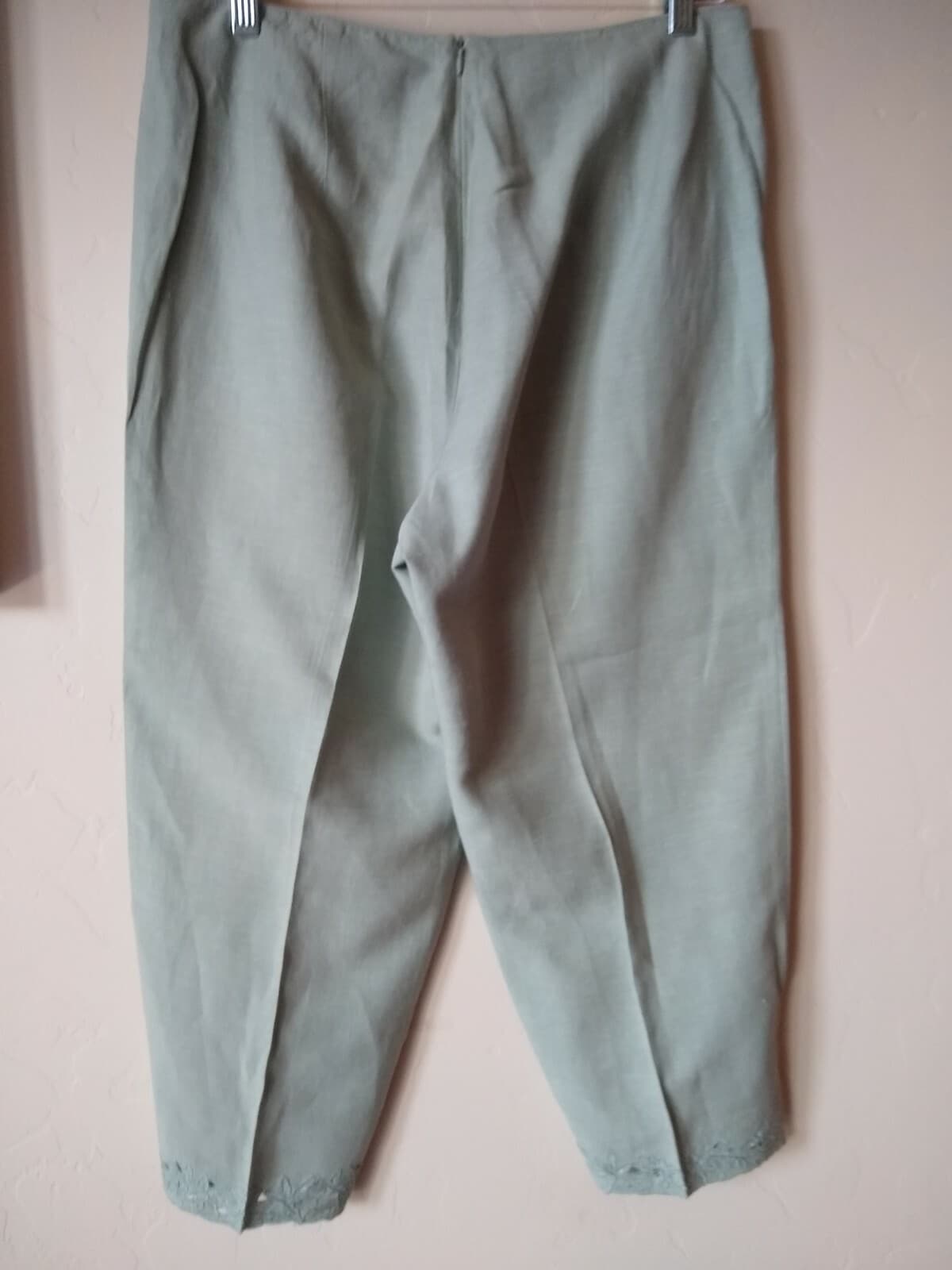 Tommy Bahama Silk Linen Blend Embroidered Crop Capri Pants Green Women Sz.12 - Thumbnail 4