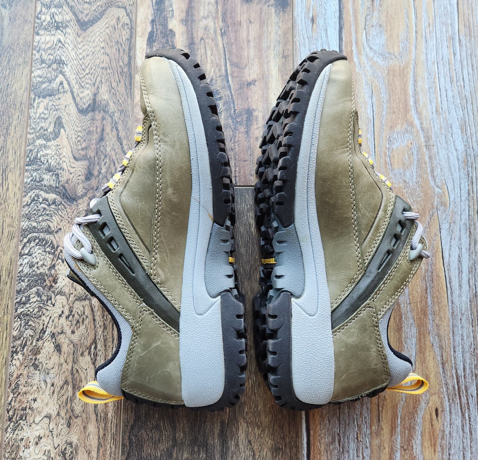 Merrell Women's 6.5 Leather Hiking Travel Shoes Air-Cushion Lace Vie Deep Olive - Thumbnail 6