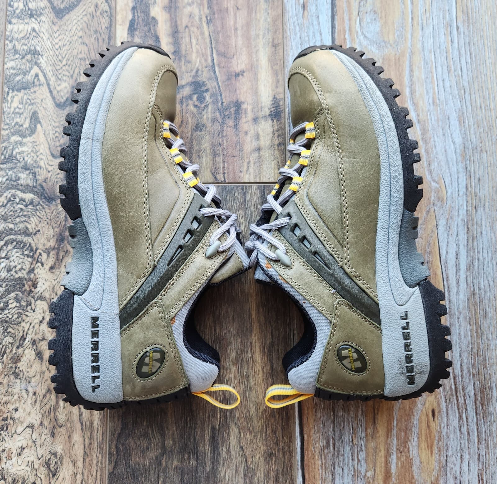 Merrell Women's 6.5 Leather Hiking Travel Shoes Air-Cushion Lace Vie Deep Olive - Thumbnail 5