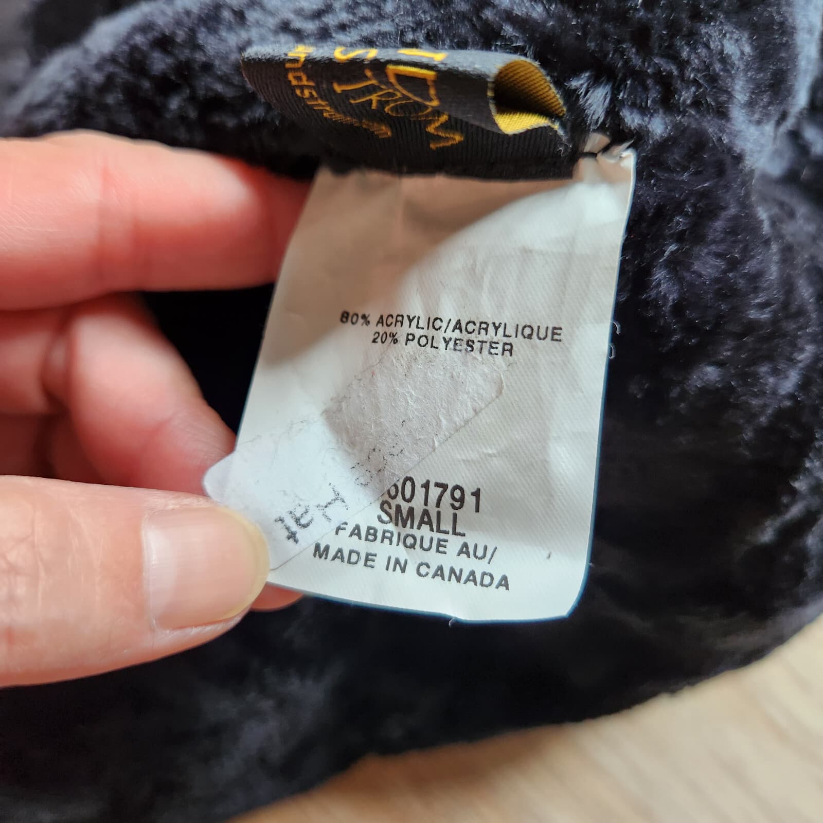 Linda Lundstrom Faux Fur Lining Winter Bucket Hat Black Women's S Made in Canada - Thumbnail 9