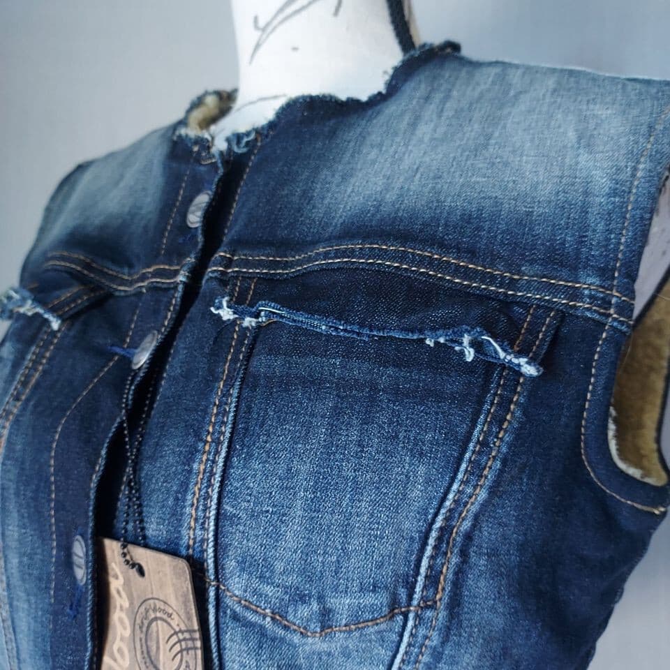 NWT Driftwood Denim Rory Sherpa Lined Western Vest Jacket Raw Hem-Edge Women's M - Thumbnail 5