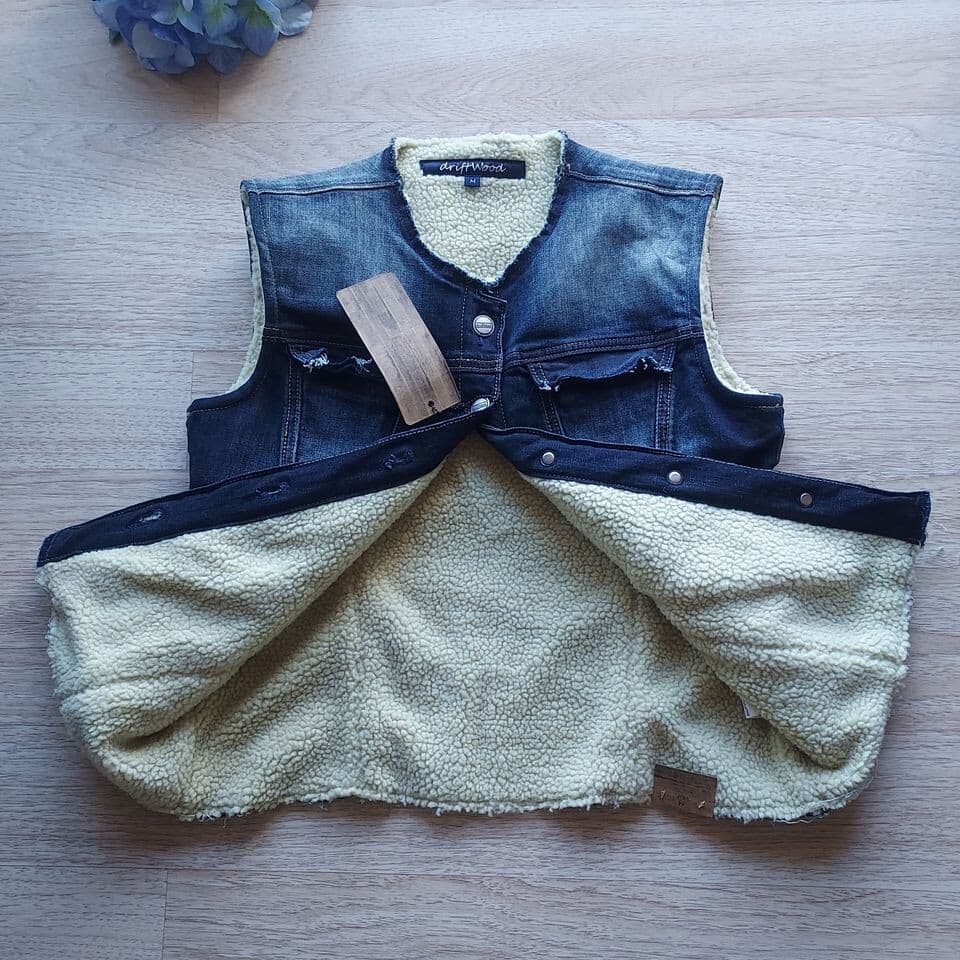 NWT Driftwood Denim Rory Sherpa Lined Western Vest Jacket Raw Hem-Edge Women's M - Thumbnail 6