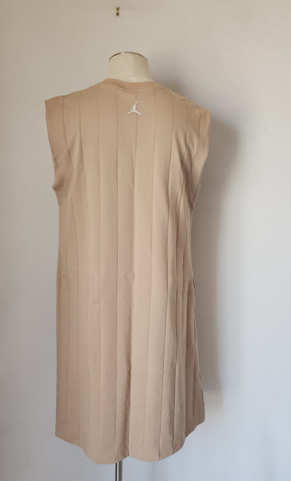 NWT NIKE JORDAN Jumpman Tank Dress Ruching-Lace Hem Pocket Crew Neck Beige Sz.L - Thumbnail 9