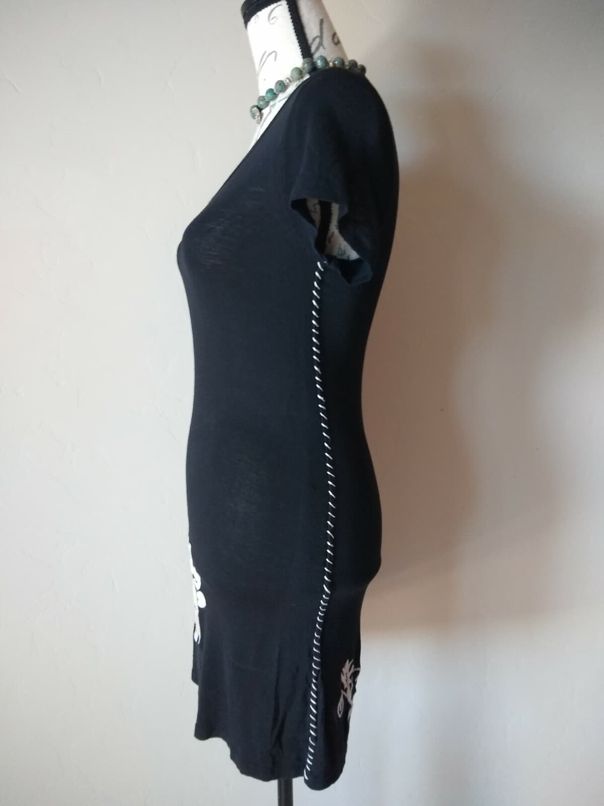 ENTI Embroidered Knit Mini Sheath Dress Short Sleeve Black Sz.M - Thumbnail 4