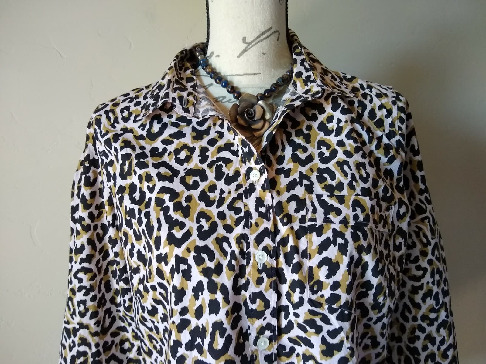J.CREW Cotton Top Blouse Long Sleeves Buttons Animal Leopard Print Sz.M - Thumbnail 4