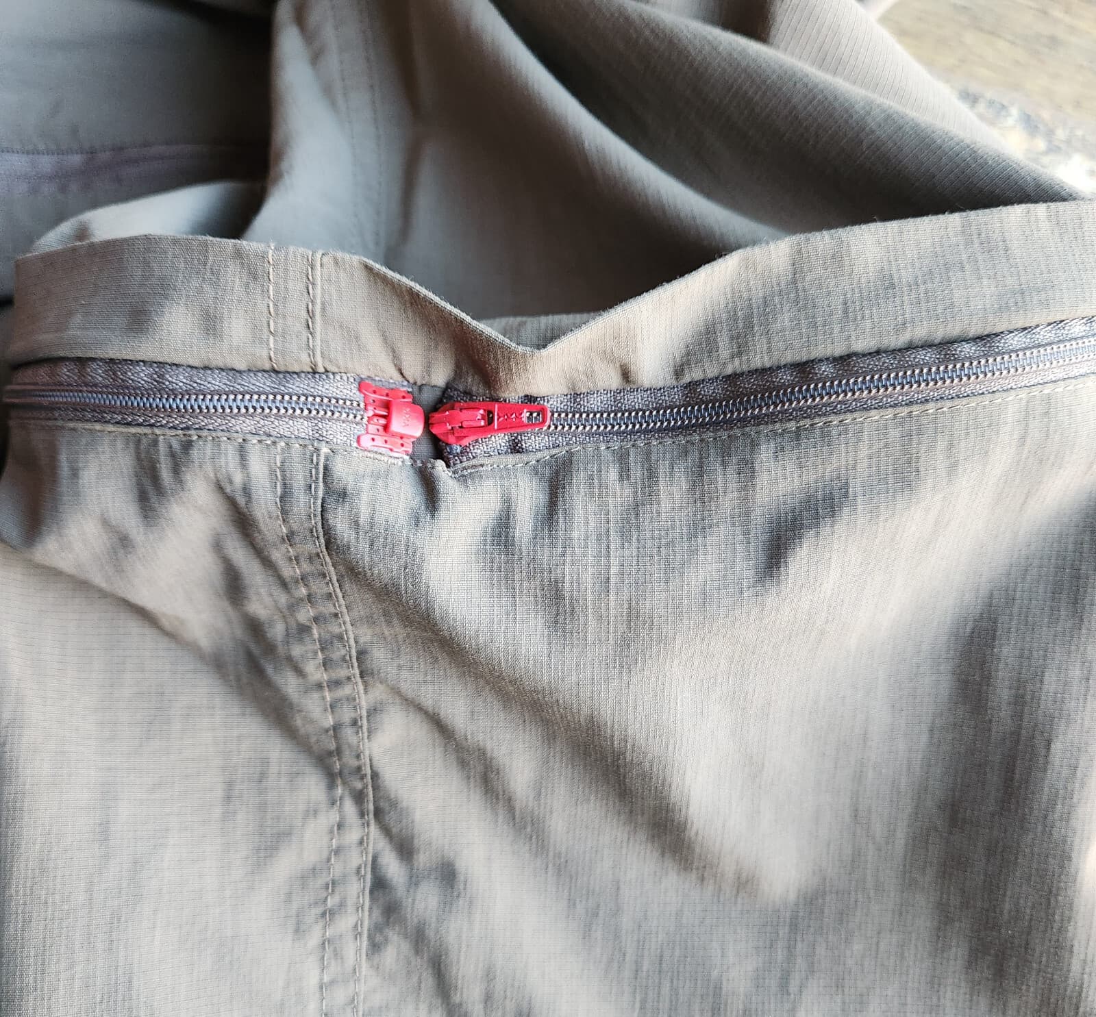 The North Face Men's 38 Hiking Convertible Zip-Off Shorts Pants Pocket Olive - Thumbnail 7