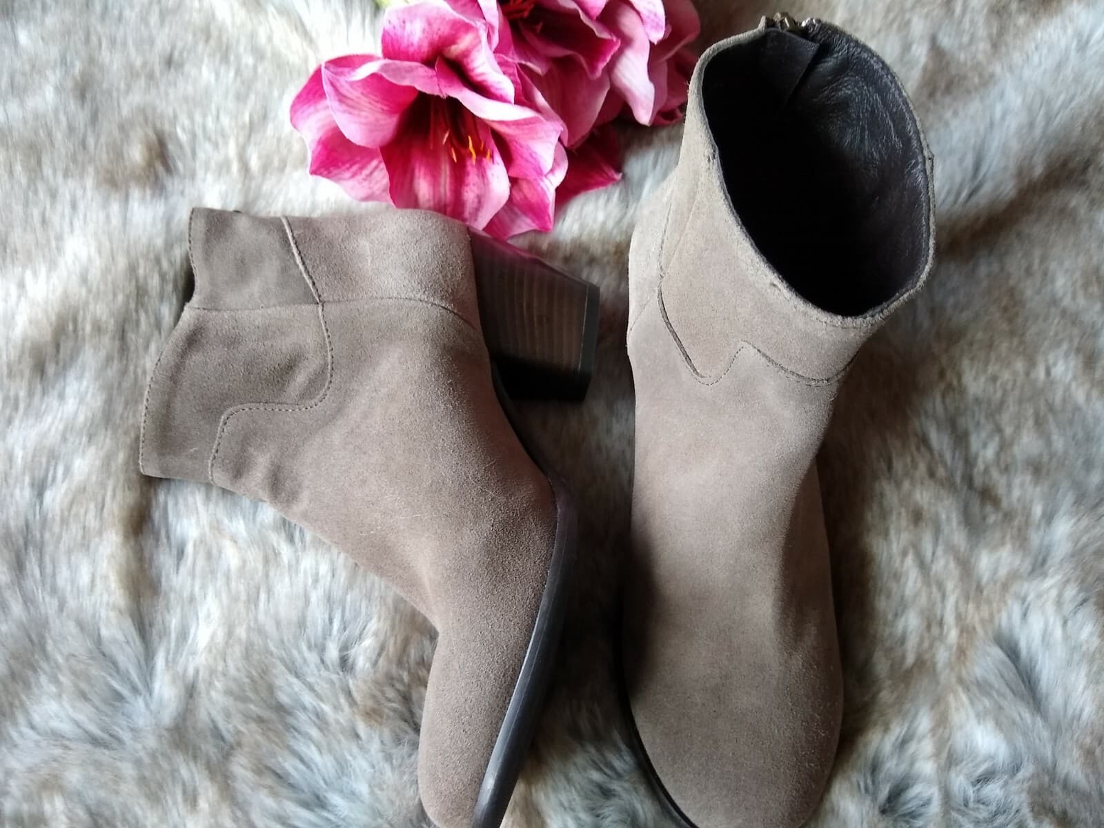 Garnet Hill Made in Italy NWoB Brown Suede Leather Ankle Booties Brown Zip 5.5 - Thumbnail 6