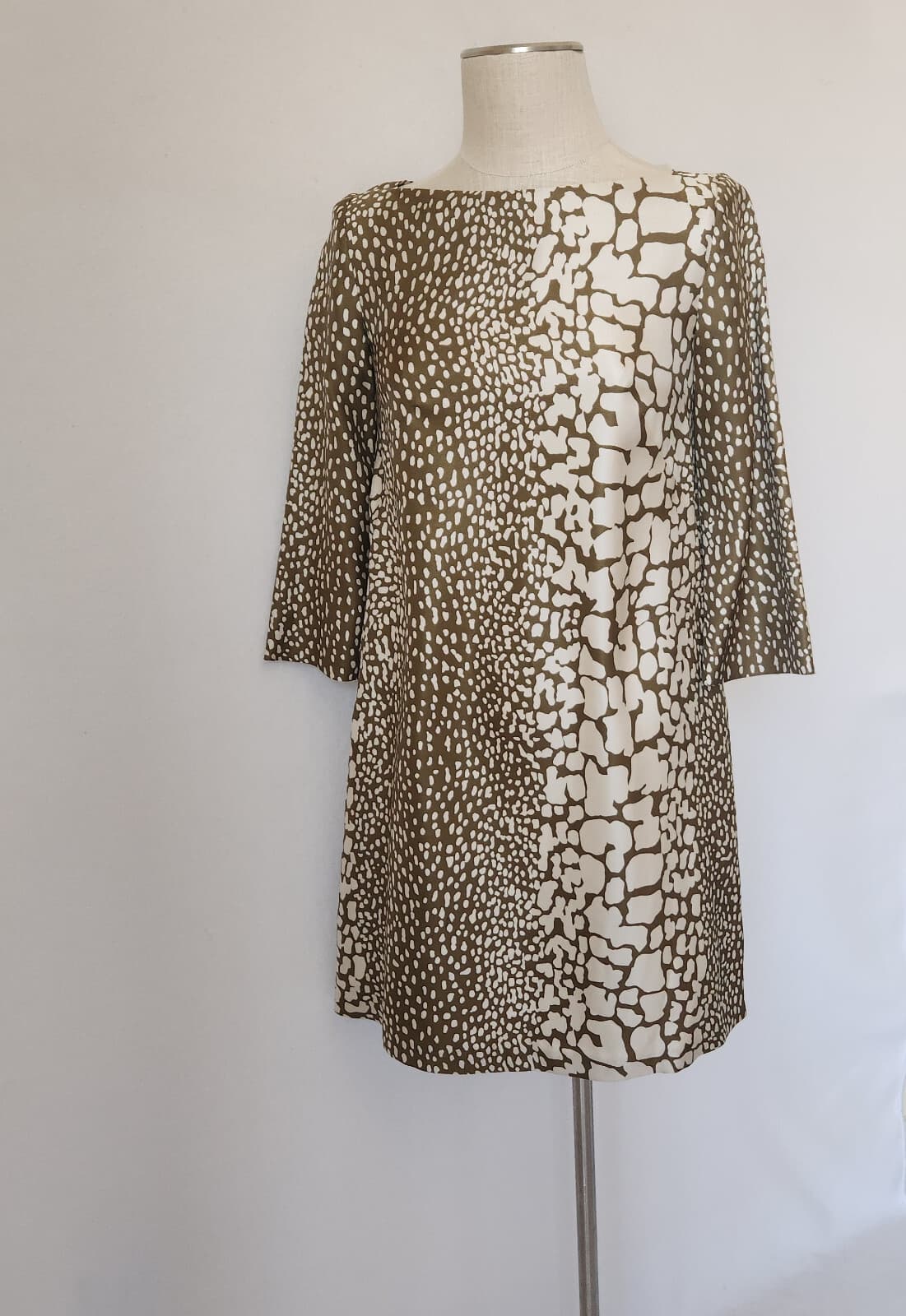 NWT J.Crew Silk Animal-Printed Twill Retro Mini Shift Dress Ivory Green Sz.2 - Thumbnail 2
