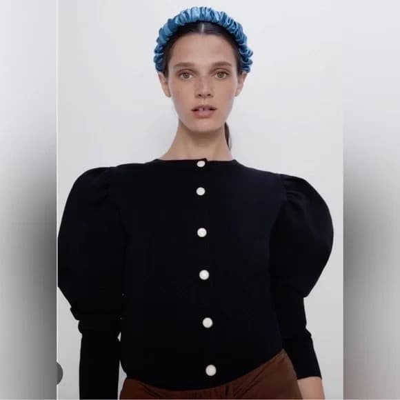 ZARA Size L Puff Sleeve Crew Neck Cardigan Faux Pearl Button Long Sleeve Black - Thumbnail 2