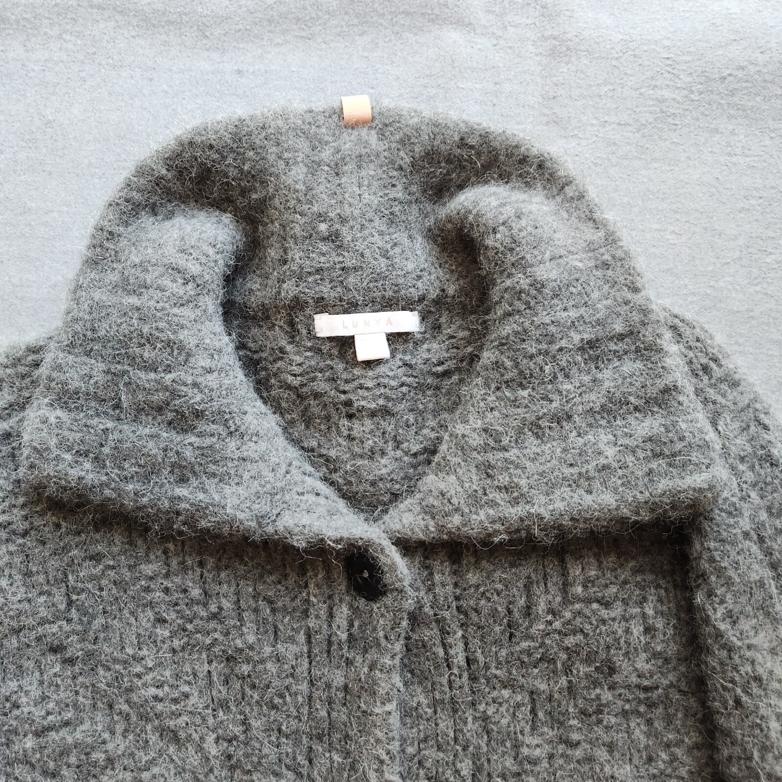 Lunya $398 Wool Blend Soft Chunky Knit Cardigan Sweater Button Pocket Gray XS/S - Thumbnail 8