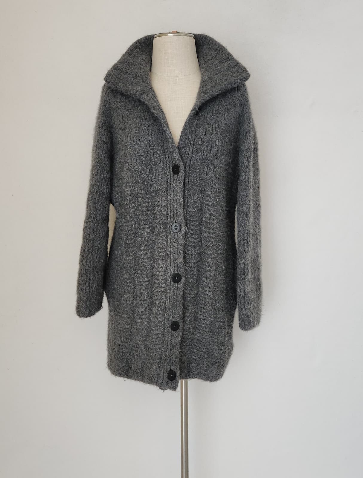 Lunya $398 Wool Blend Soft Chunky Knit Cardigan Sweater Button Pocket Gray XS/S - Thumbnail 3