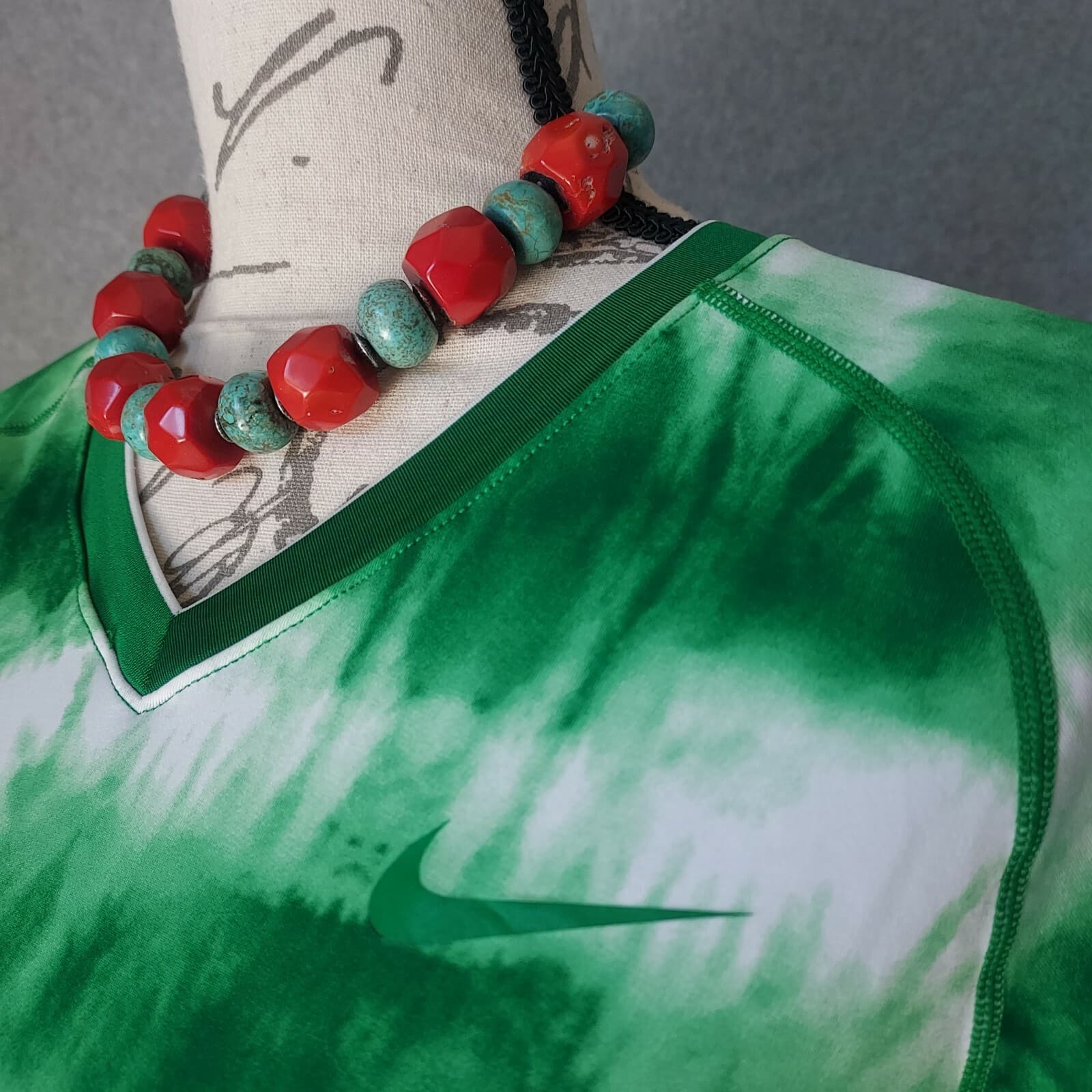 Nike Pro Combat Dri-Fit Tie-Dye T-Shirt Short Sleeve V-Neck Fitted Green Women L - Thumbnail 2