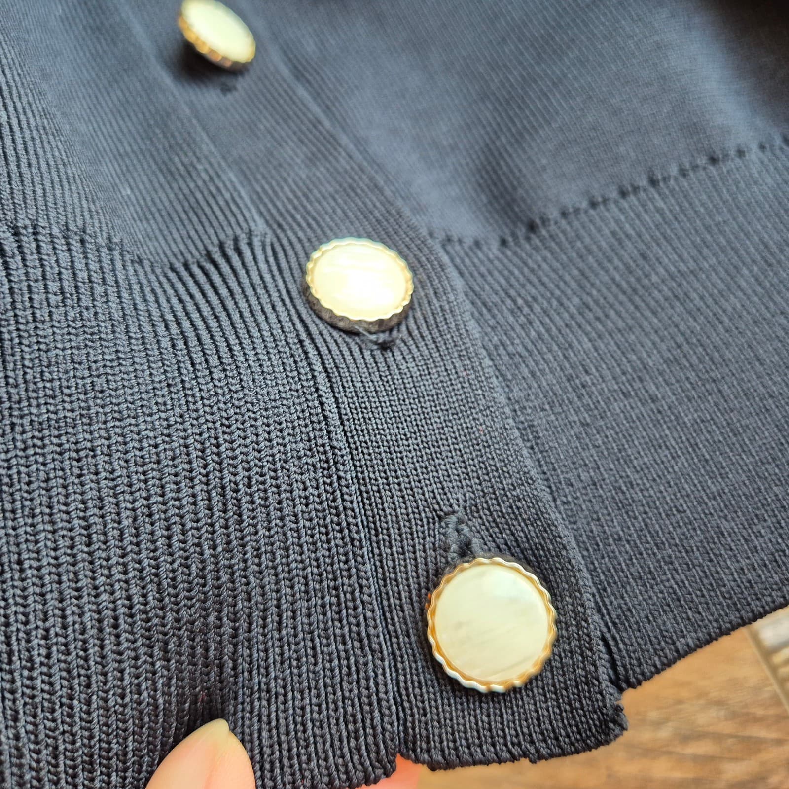 ZARA Size L Puff Sleeve Crew Neck Cardigan Faux Pearl Button Long Sleeve Black - Thumbnail 6