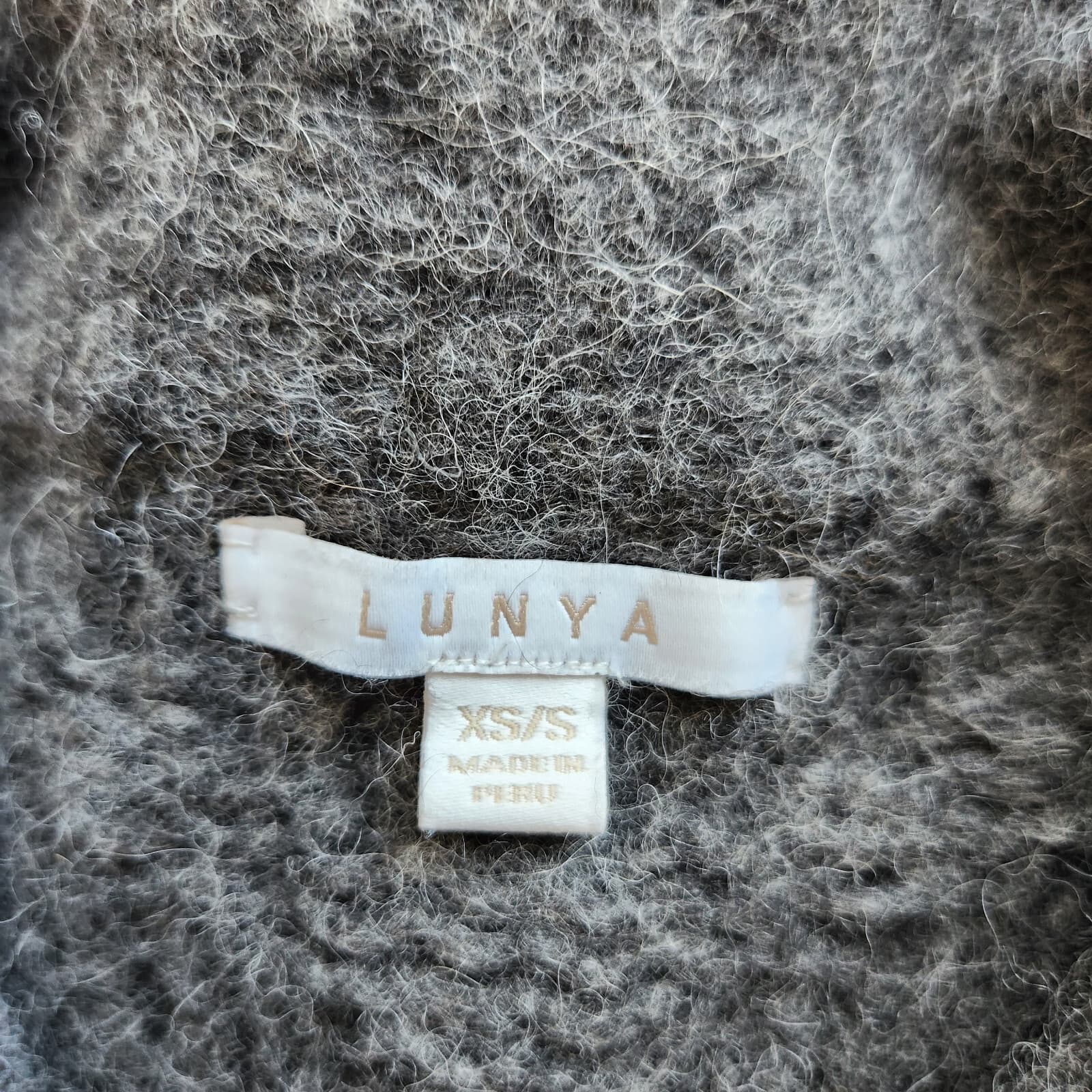 Lunya $398 Wool Blend Soft Chunky Knit Cardigan Sweater Button Pocket Gray XS/S - Thumbnail 13