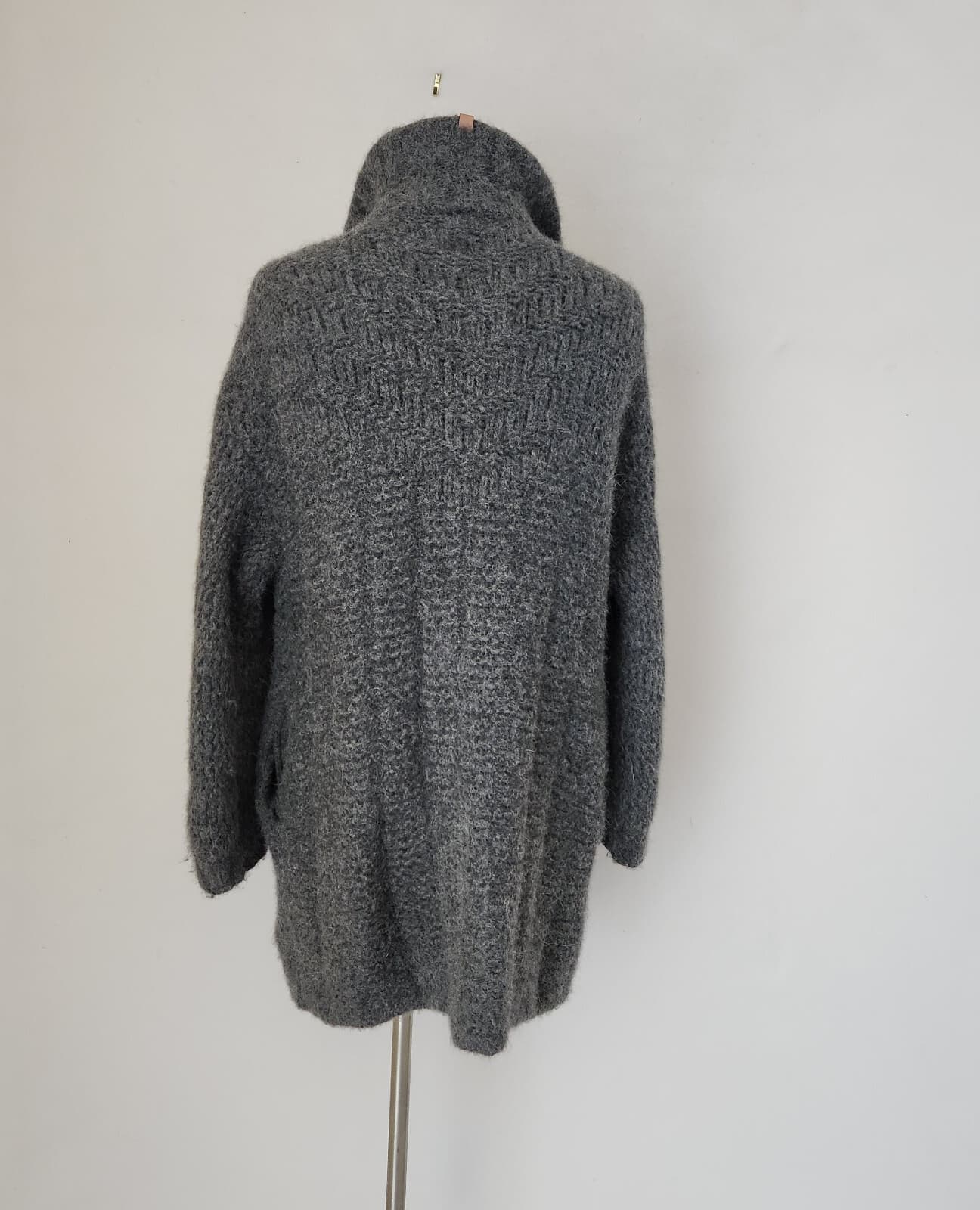 Lunya $398 Wool Blend Soft Chunky Knit Cardigan Sweater Button Pocket Gray XS/S - Thumbnail 10