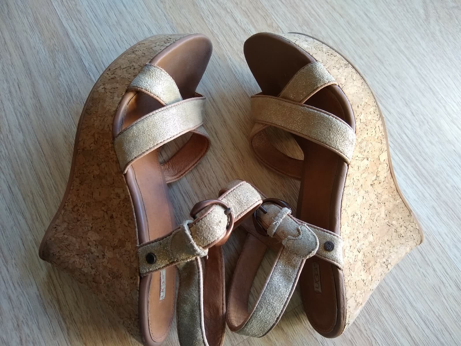 UGG Suede Leather Cork Wedge Sandals Buckle Strappy High Heel Tan Sz.10 - Thumbnail 7