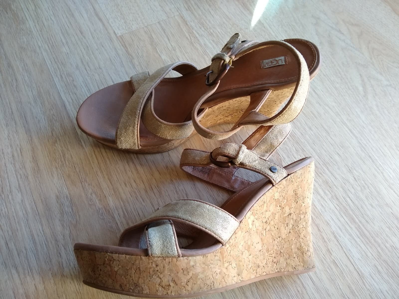 UGG Suede Leather Cork Wedge Sandals Buckle Strappy High Heel Tan Sz.10 - Thumbnail 3