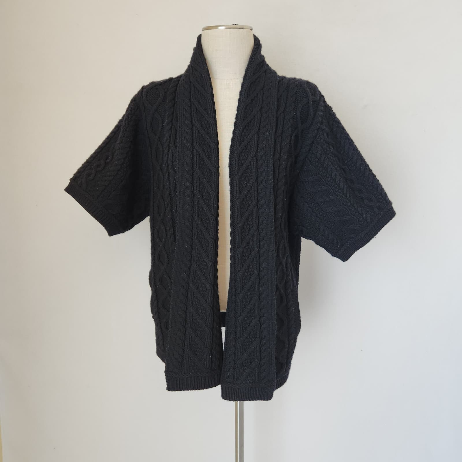 Aran Crafts Ireland Merino Wool Cable Knit Short Sleeve Open Cardigan Black Sz.M