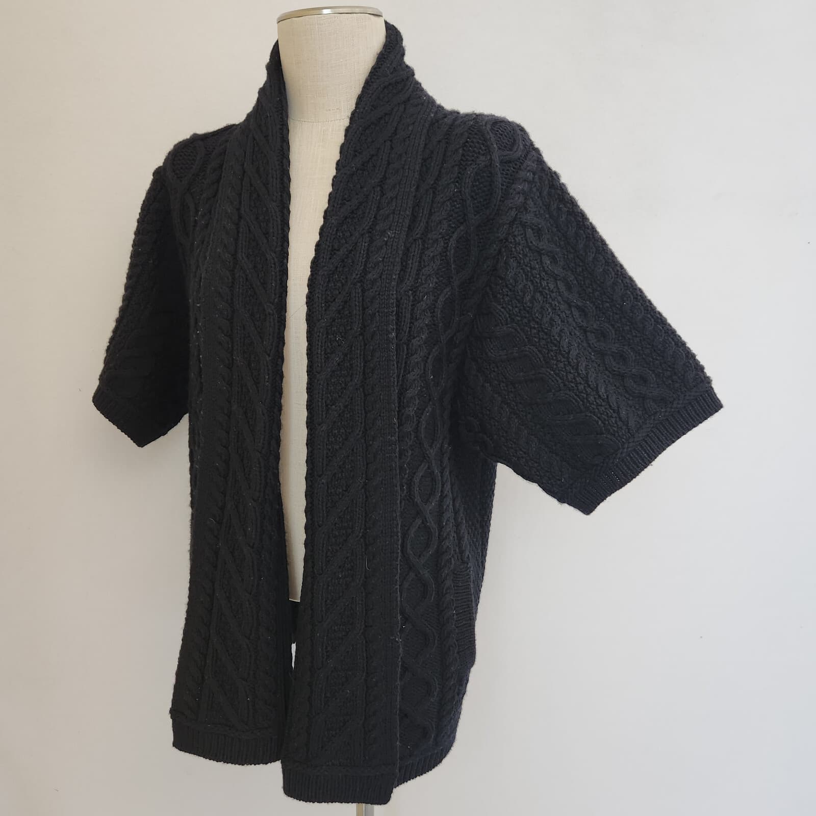 Aran Crafts Ireland Merino Wool Cable Knit Short Sleeve Open Cardigan Black Sz.M - Thumbnail 2