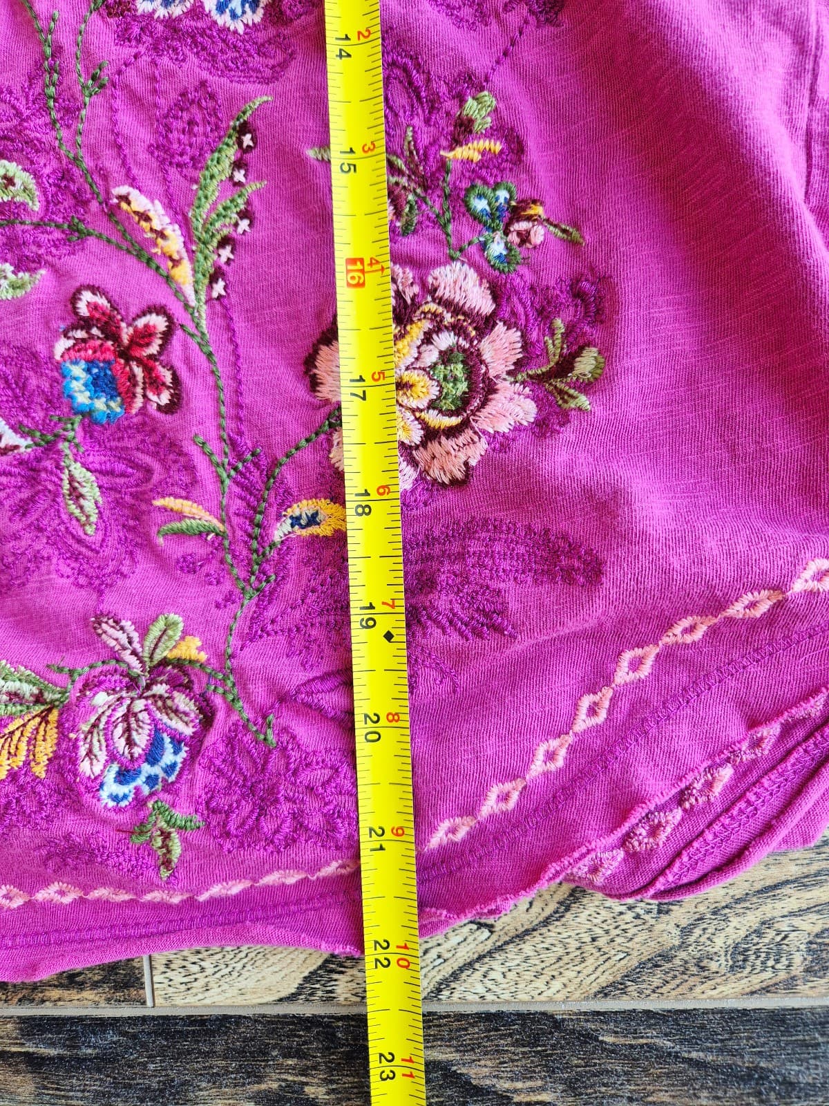 Sundance Caitlyn Floral Embroidered Top 3/4 Button V-Neck Cotton Knit Pink Sz.XS - Thumbnail 12