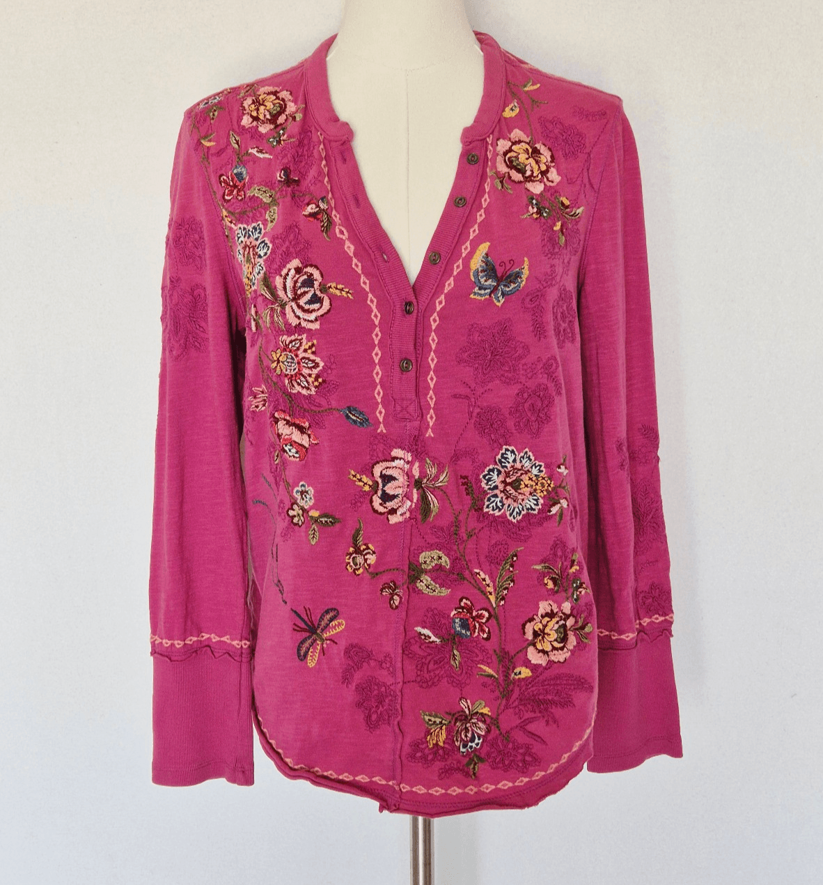 Sundance Caitlyn Floral Embroidered Top 3/4 Button V-Neck Cotton Knit Pink Sz.XS - Thumbnail 2
