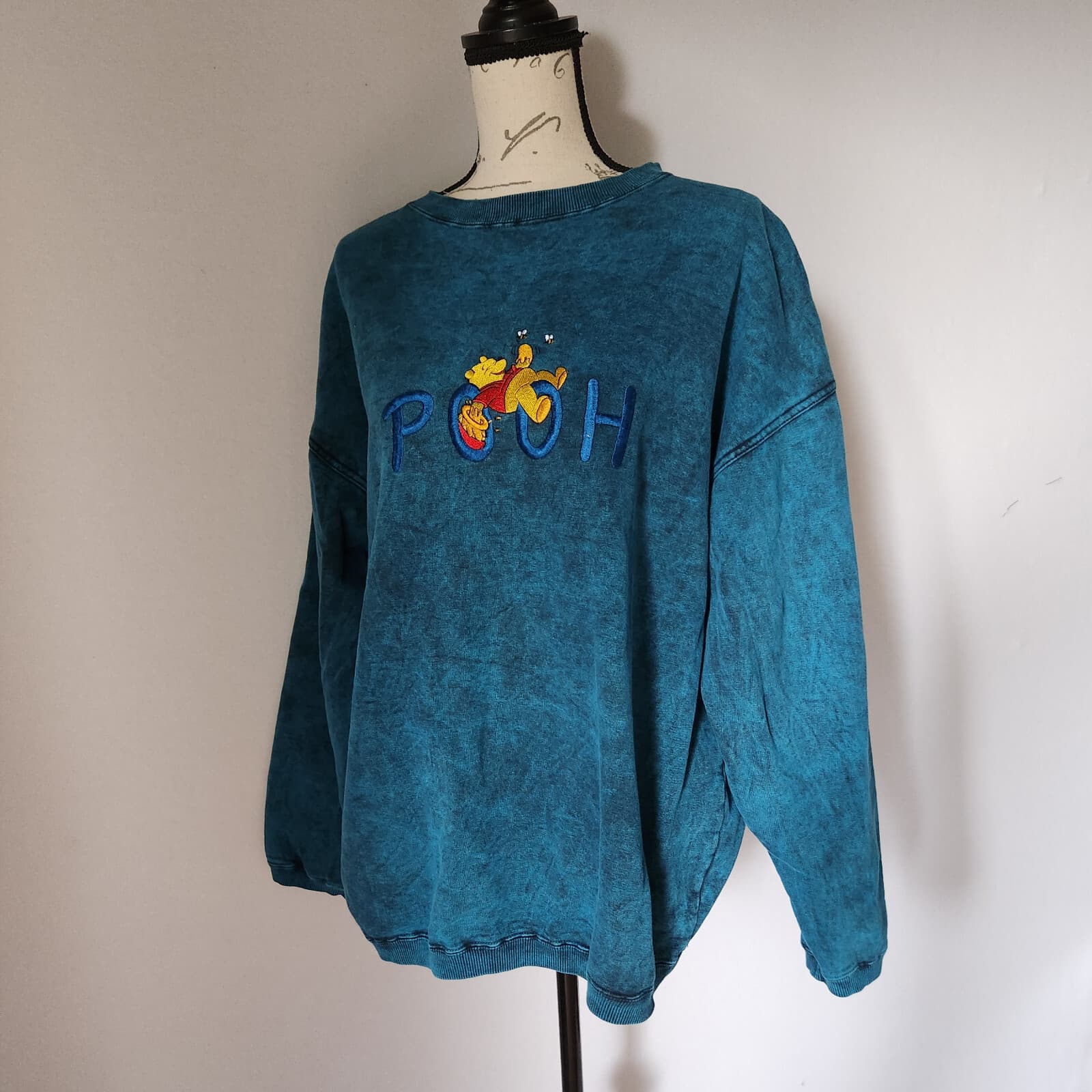 Vintage Mickey for Walt Disney Pooh Embroidered Sweatshirt Blue Sz.M Made In USA - Thumbnail 2