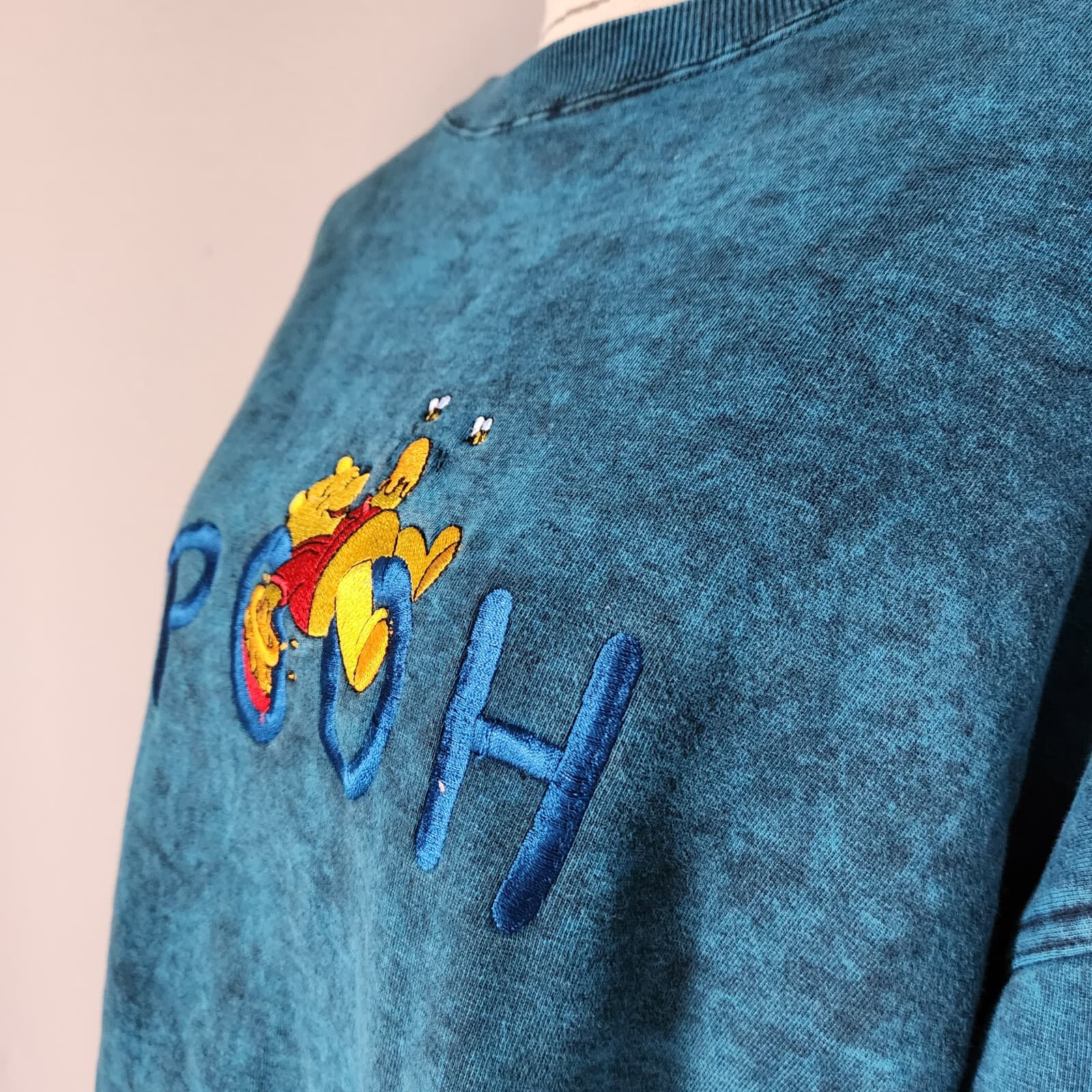 Vintage Mickey for Walt Disney Pooh Embroidered Sweatshirt Blue Sz.M Made In USA - Thumbnail 4