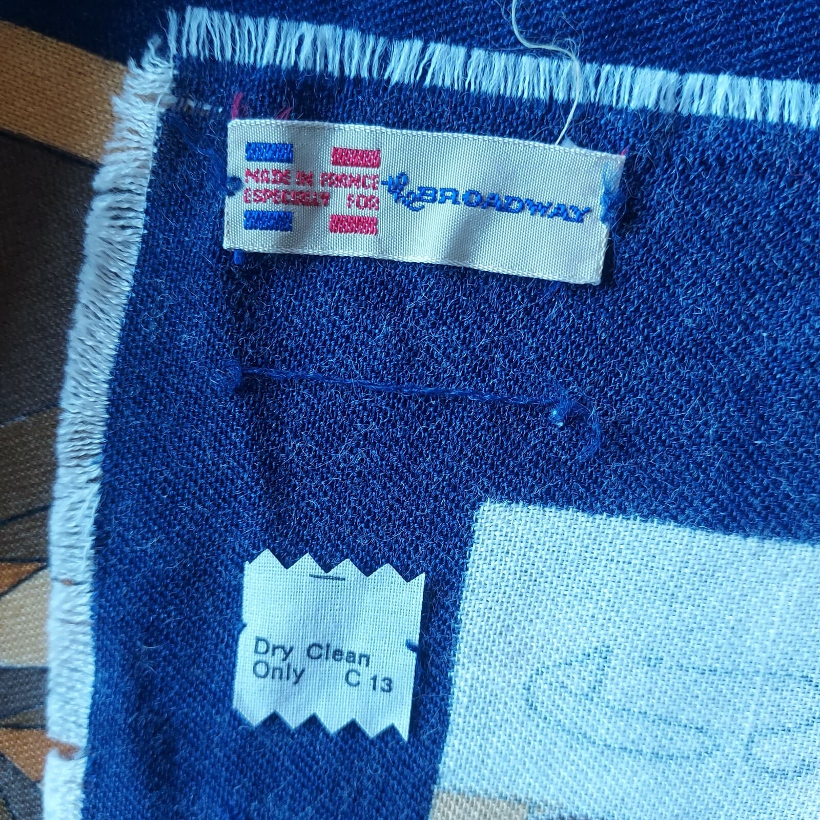 VINTAGE P. Saint Hilaire Paris Scarf Geo-Printed Orange Blue Square 29" x 29" - Thumbnail 4