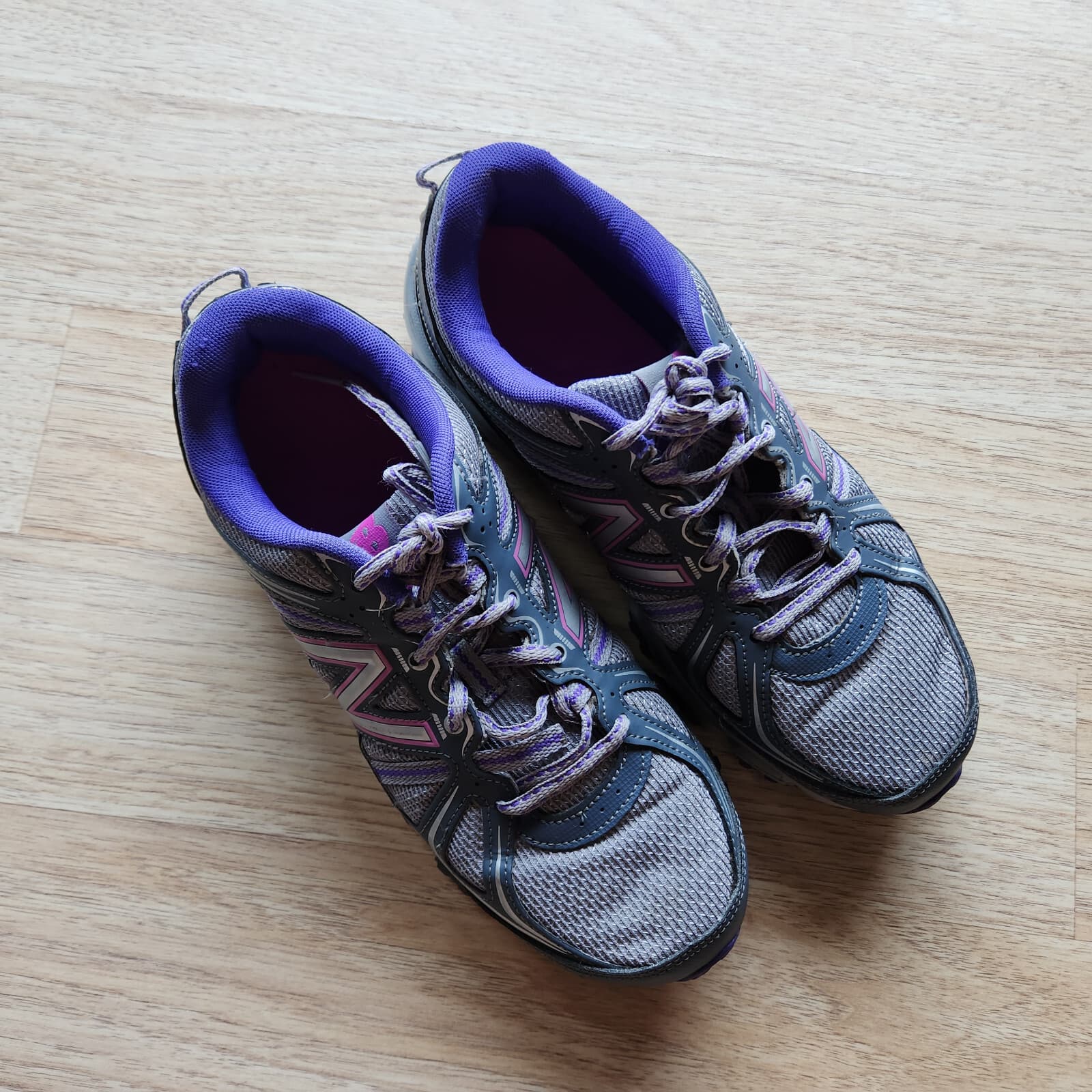 New Balance 412 V2 Women's US9.5 Trail Running Shoes Sneakers Mesh Grey Purple - Thumbnail 3