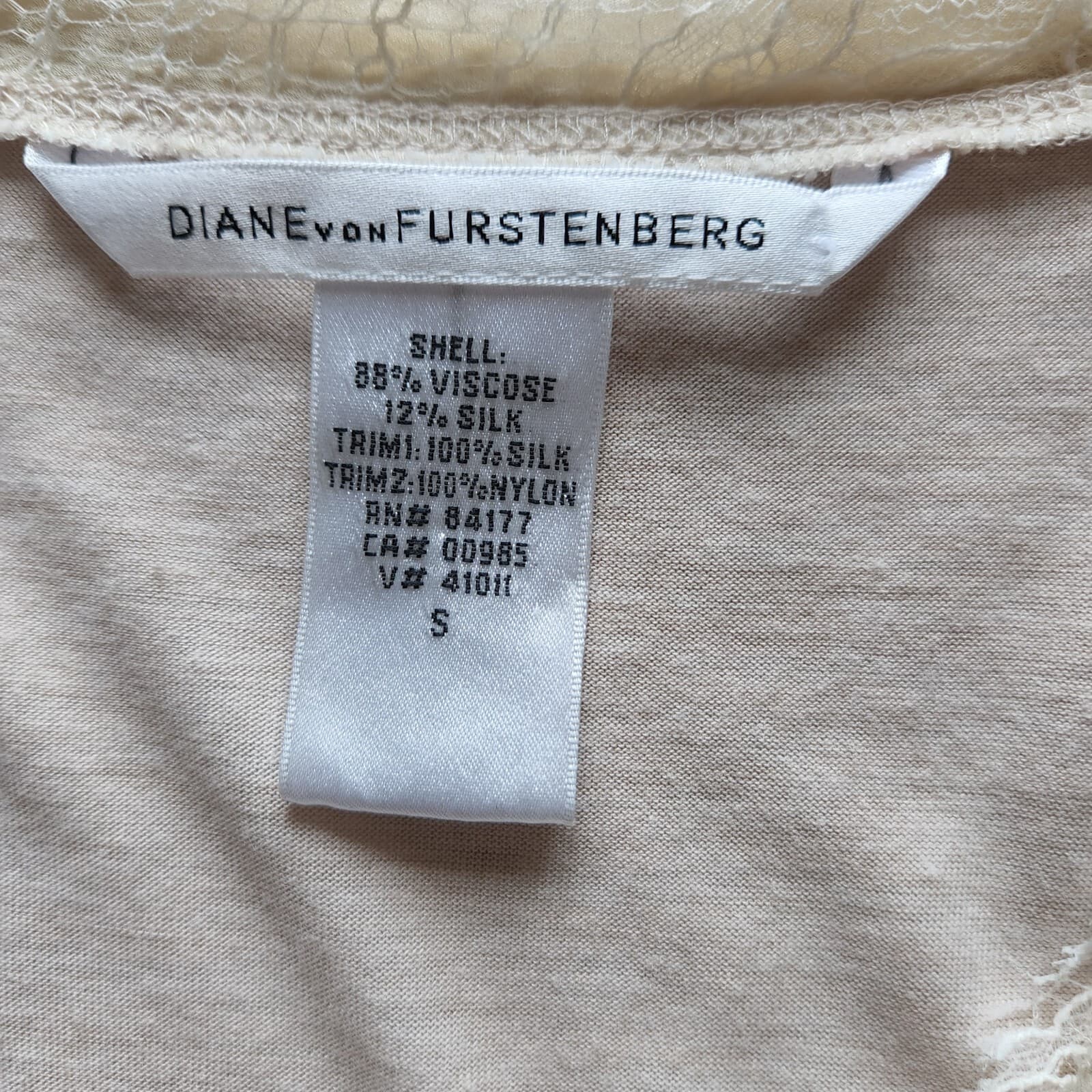 Diane Von Furstenberg Silk Blend Knit Lace Trim Top Short Sleeve Beige Sz.Small - Thumbnail 8